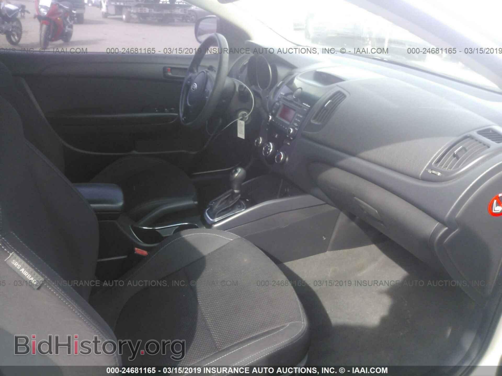 2011 KIA FORTE - VIN: KNAFU6A27B5321358 - Фото 5