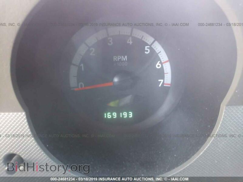 2007 Dodge NITRO (VIN 1D8GT28K47W568638) — фото 7 из 10