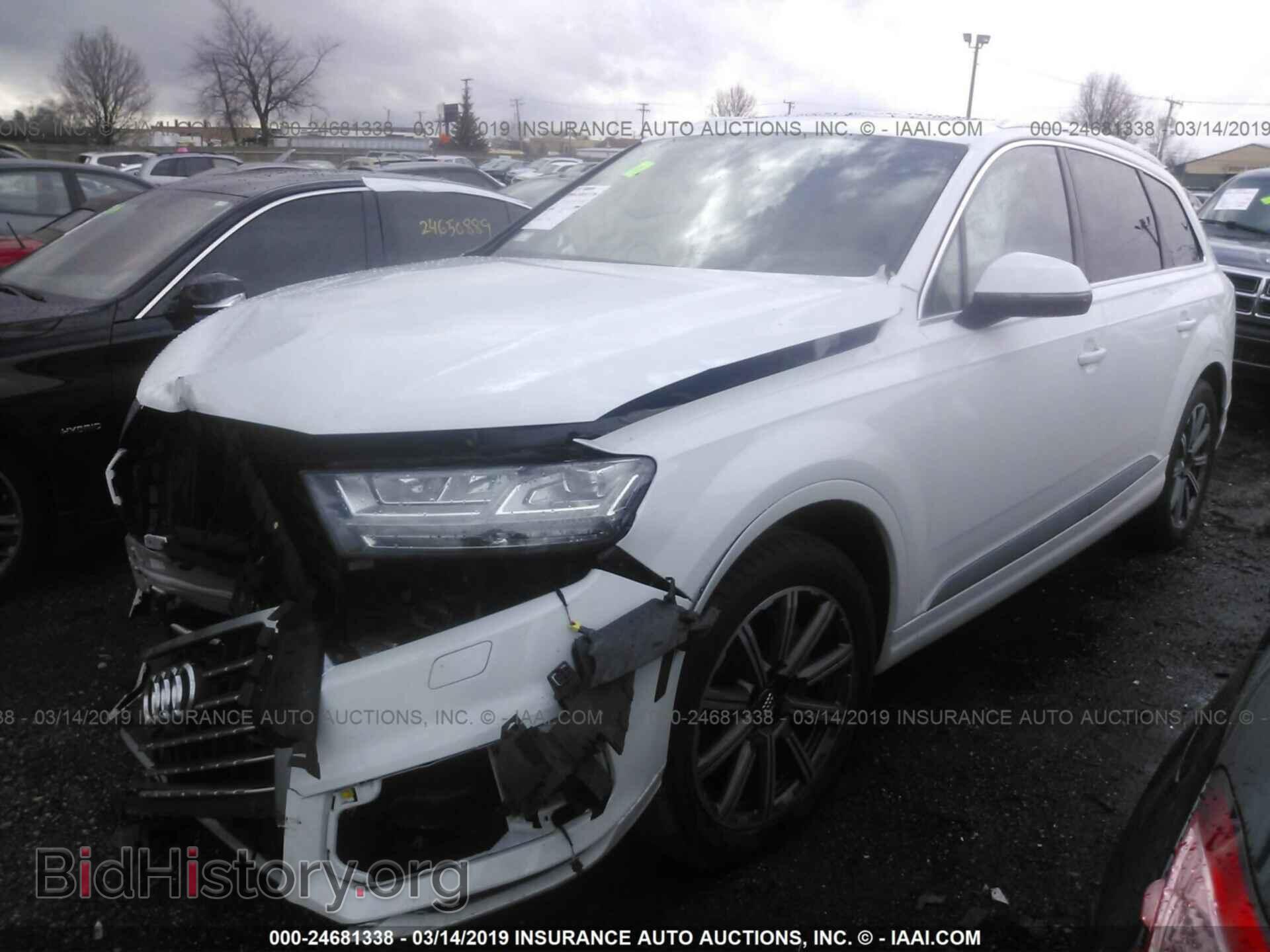 2017 AUDI Q7 - VIN: WA1VAAF70HD031678 - Фото 2
