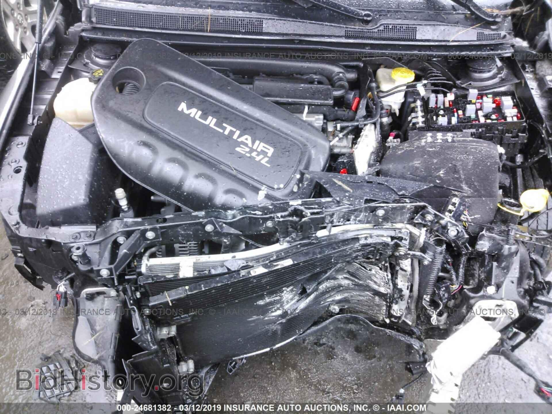 2015 CHRYSLER 200 - VIN: 1C3CCCABXFN685582 - Photo 10