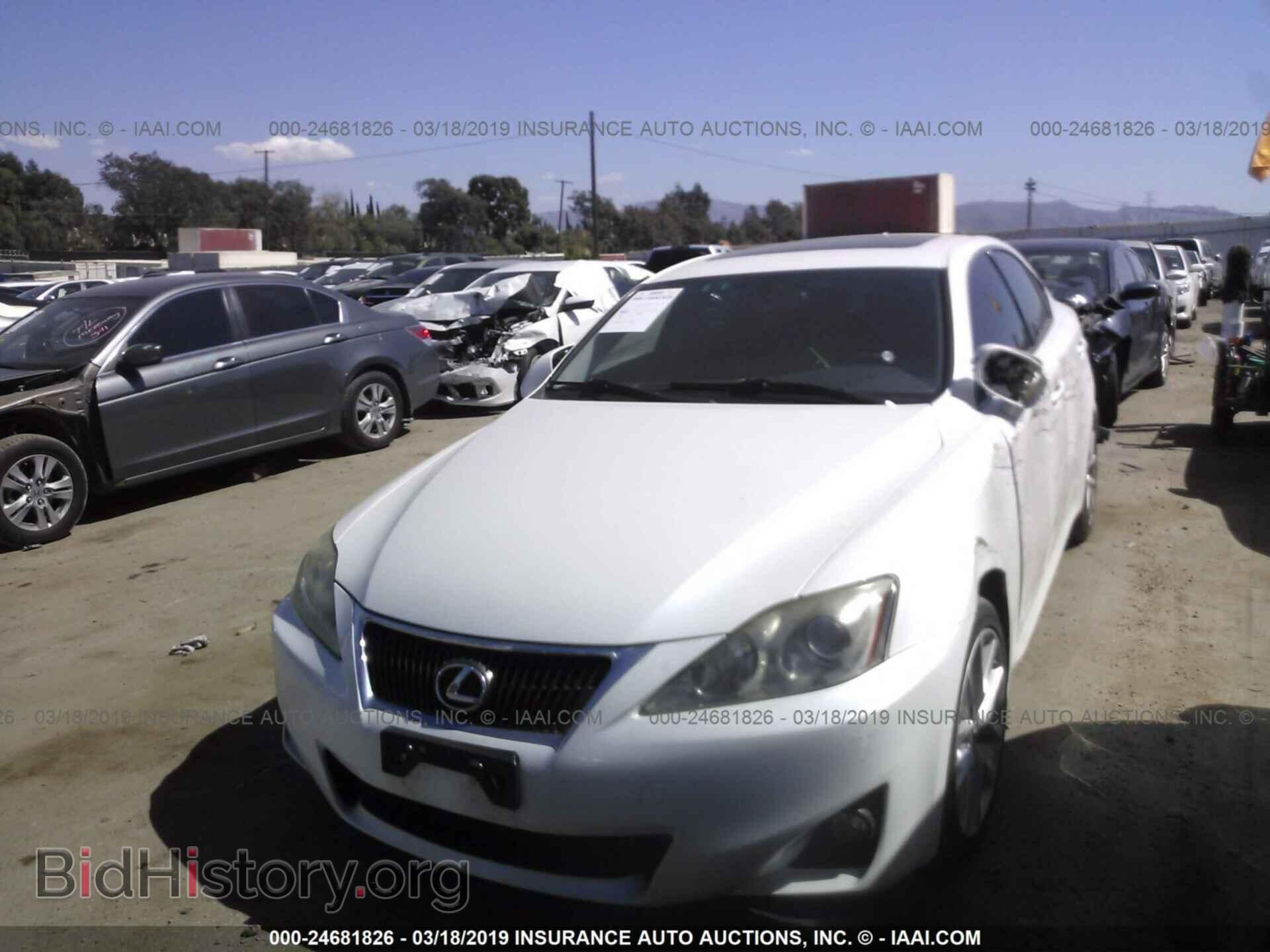2011 LEXUS IS - VIN: JTHCF5C20B5047958 - Photo 2