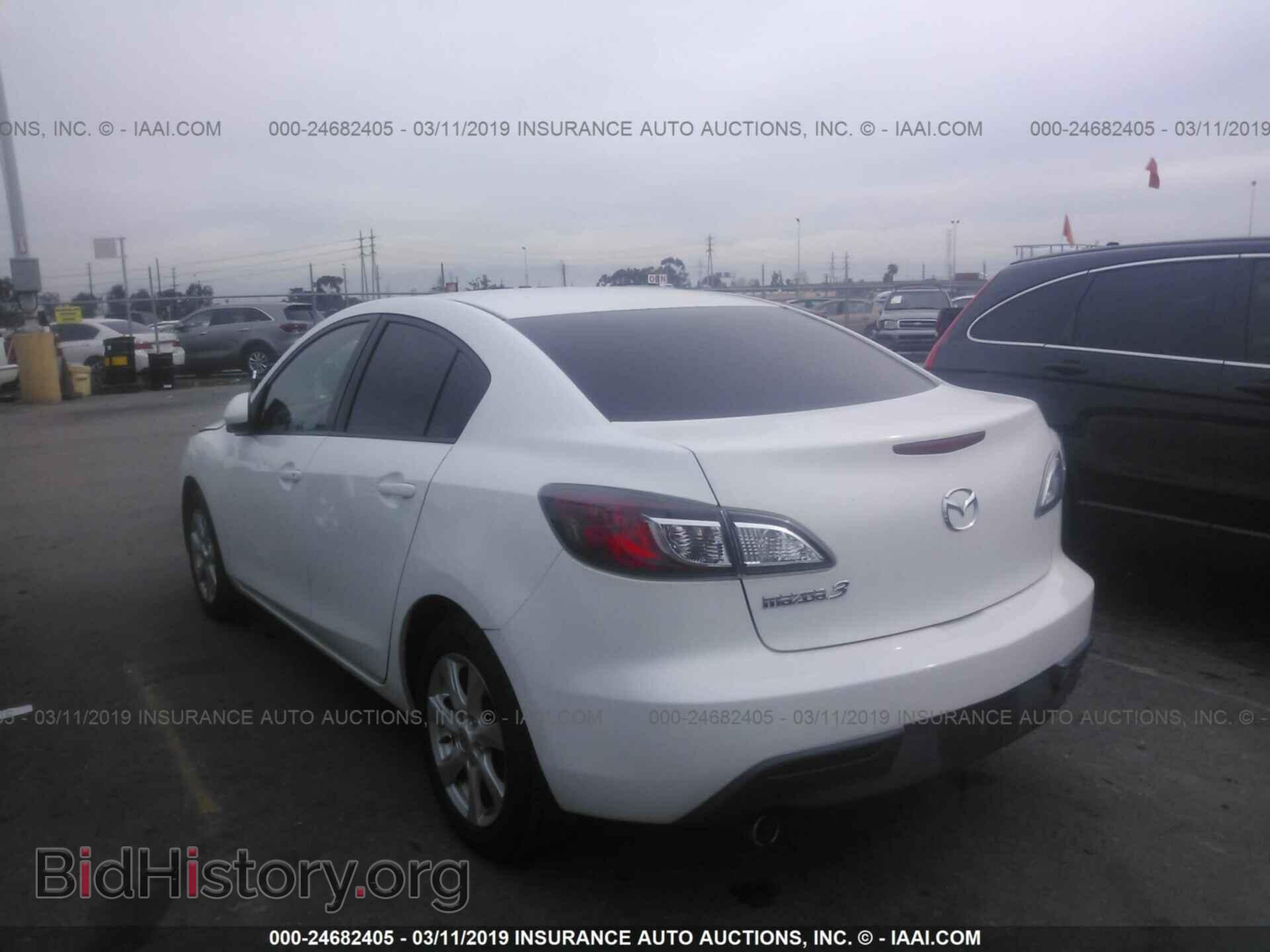 2011 MAZDA 3 - VIN: JM1BL1VG8B1485948 - Photo 3