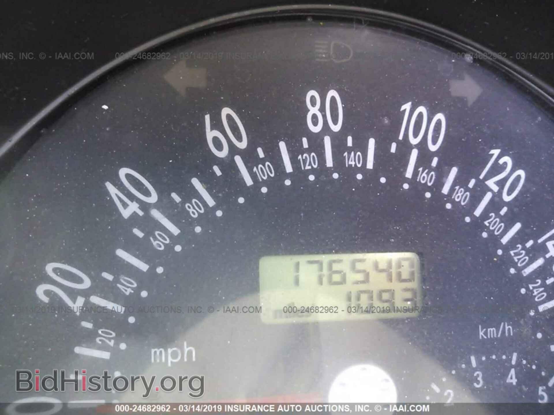 2000 VOLKSWAGEN NEW BEETLE - VIN: 3VWCD21C8YM481062 - Фото 7
