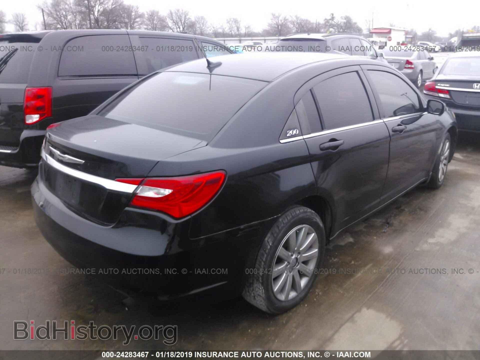 2011 CHRYSLER 200 - VIN: 1C3BC1FB2BN542855 - Photo 4