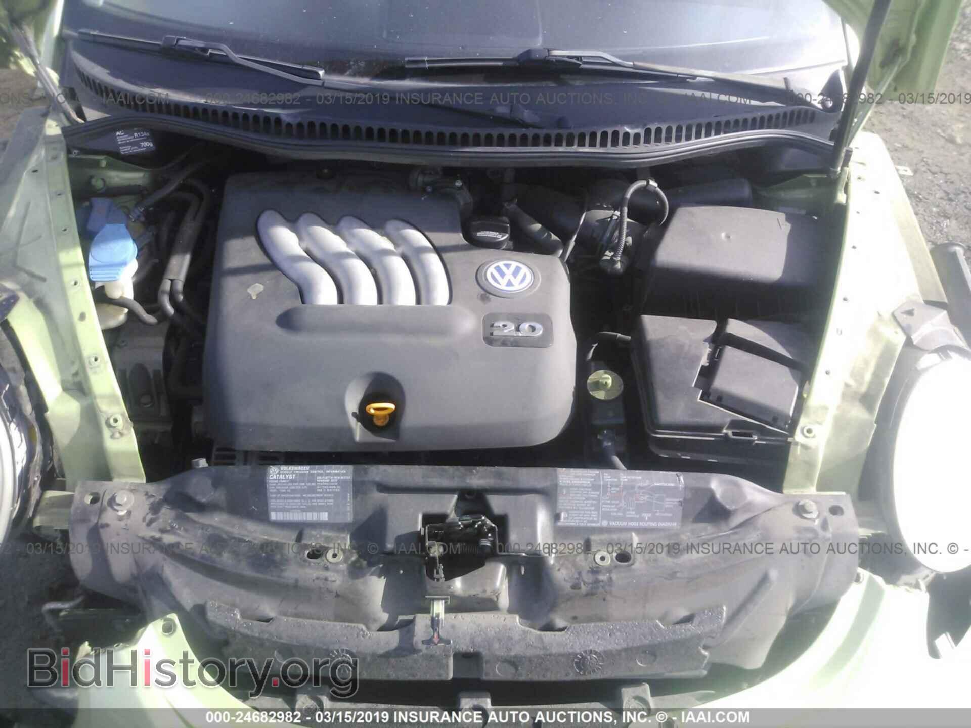 2000 Volkswagen New Beetle - VIN: 3VWCA21C8YM418617 - Фото 10