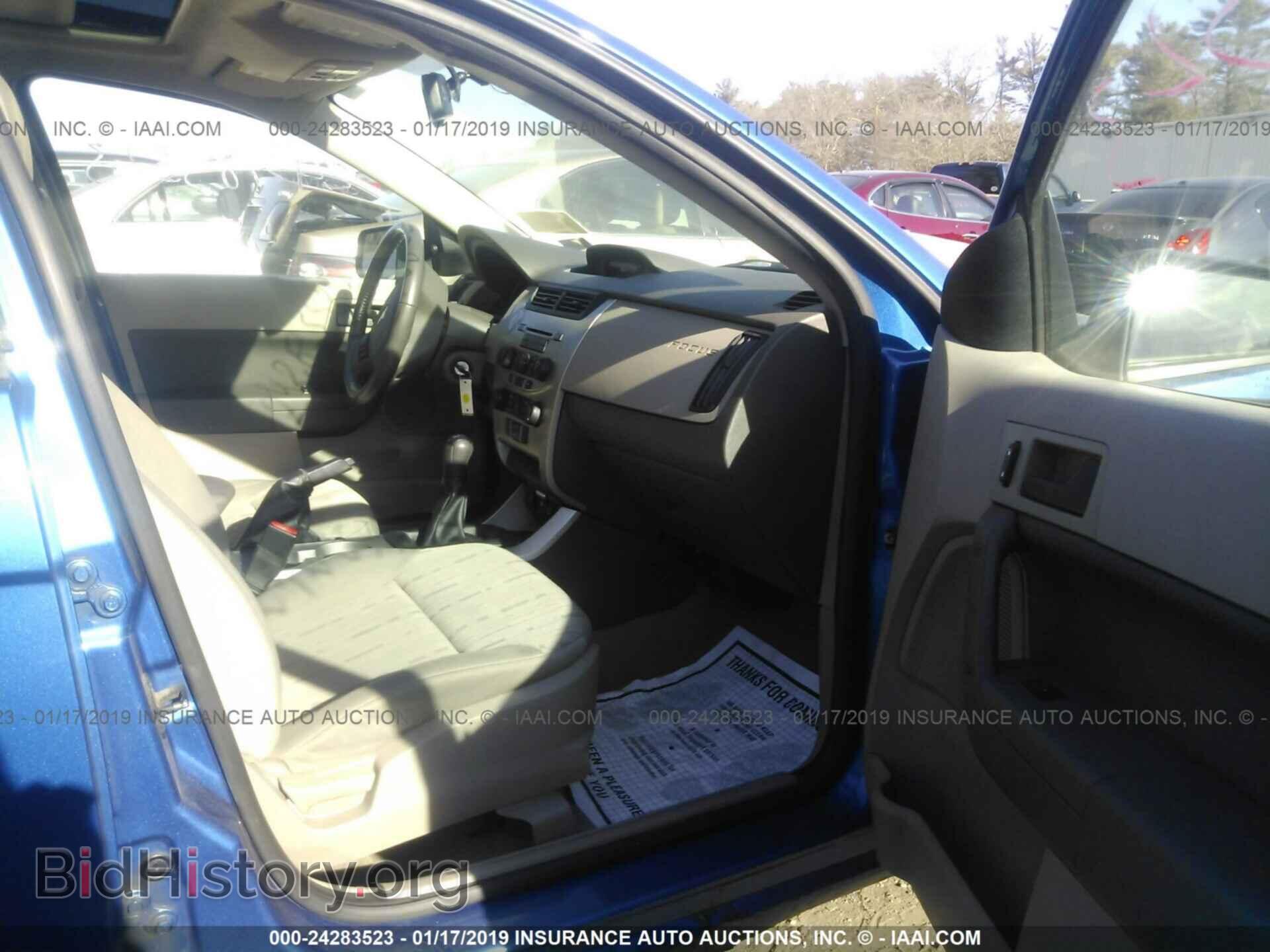 2010 FORD FOCUS - VIN: 1FAHP3FN2AW133060 - Photo 5