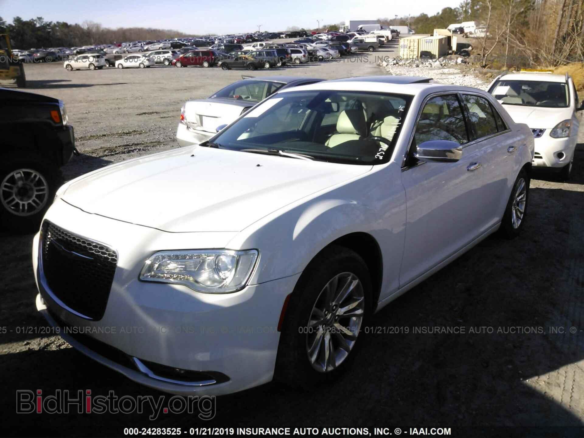 2017 CHRYSLER 300C - VIN: 2C3CCAEG5HH662376 - Фото 2