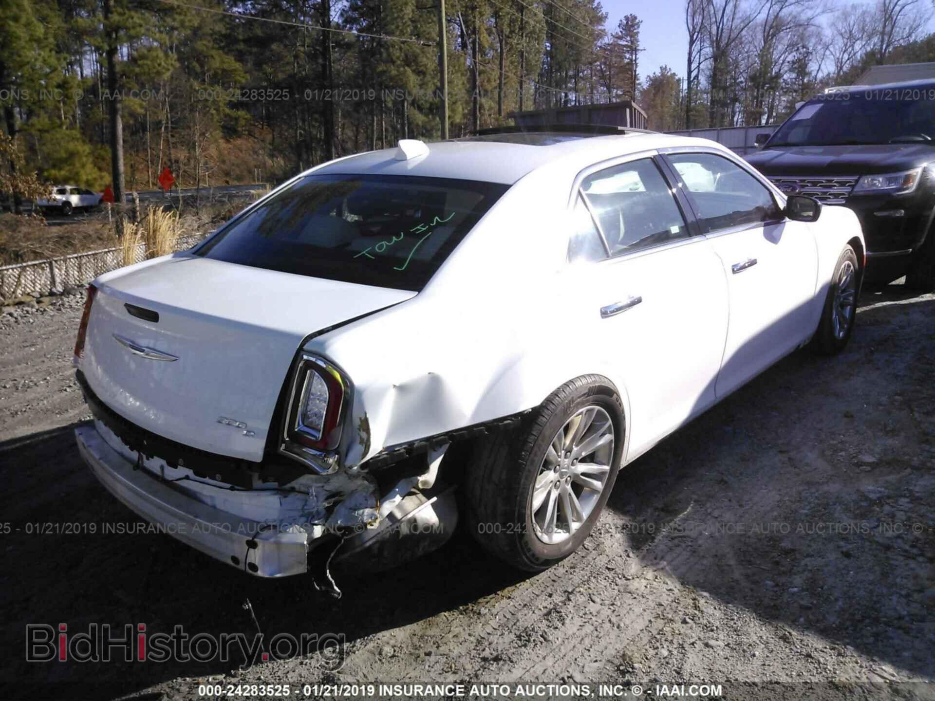 2017 CHRYSLER 300C - VIN: 2C3CCAEG5HH662376 - Фото 4