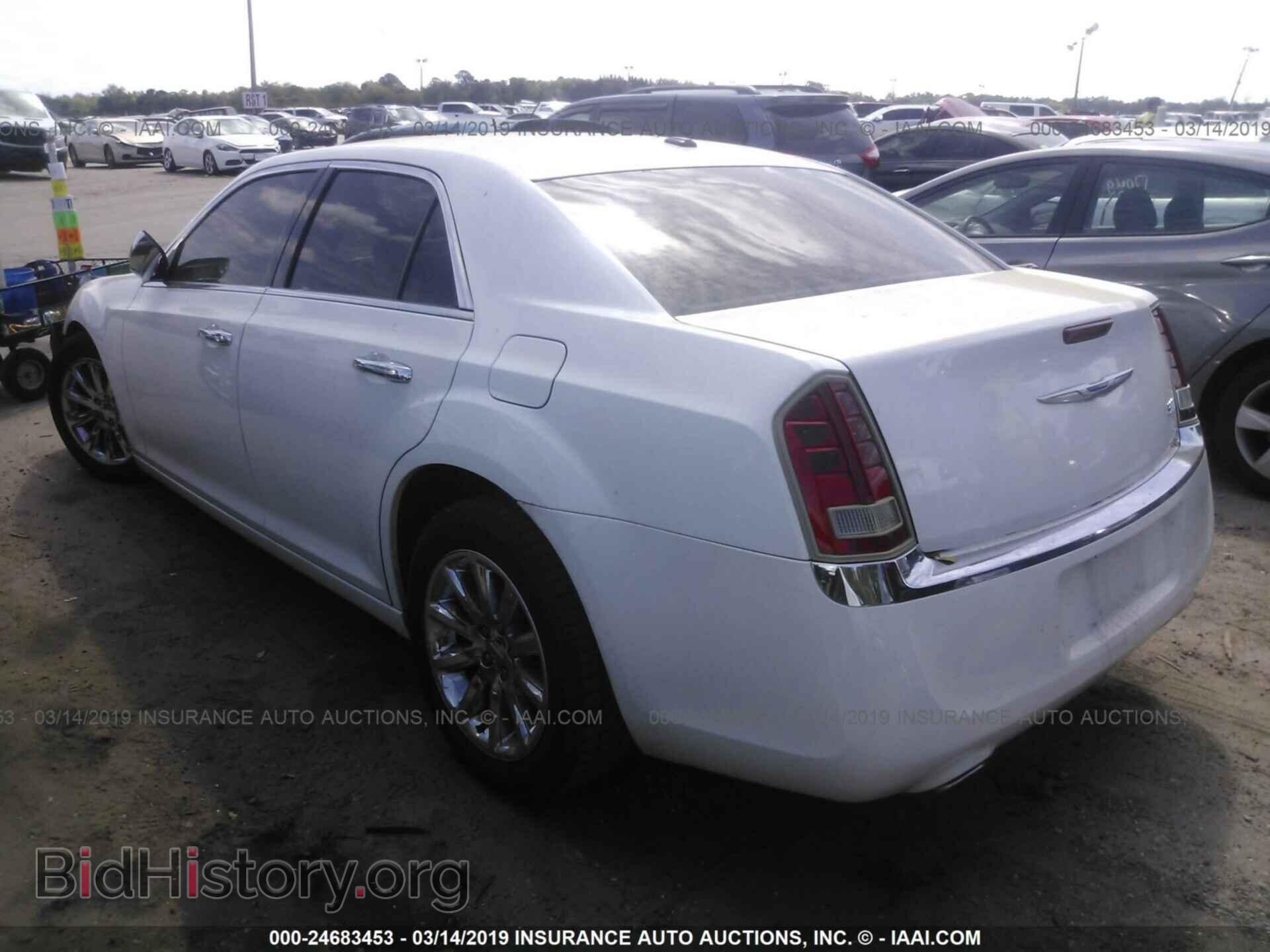 2012 CHRYSLER 300 - VIN: 2C3CCACG9CH241823 - Фото 3
