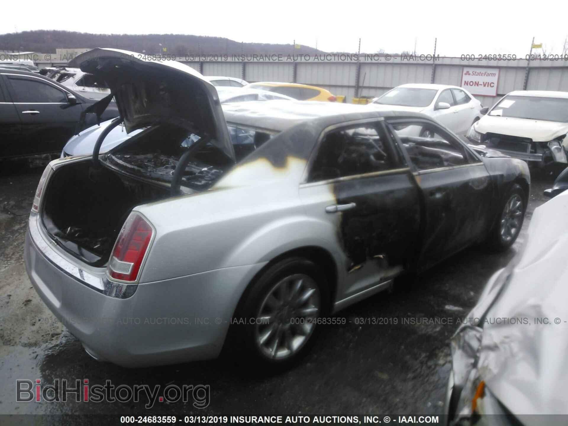 2012 CHRYSLER 300 - VIN: 2C3CCACG9CH209468 - Фото 4