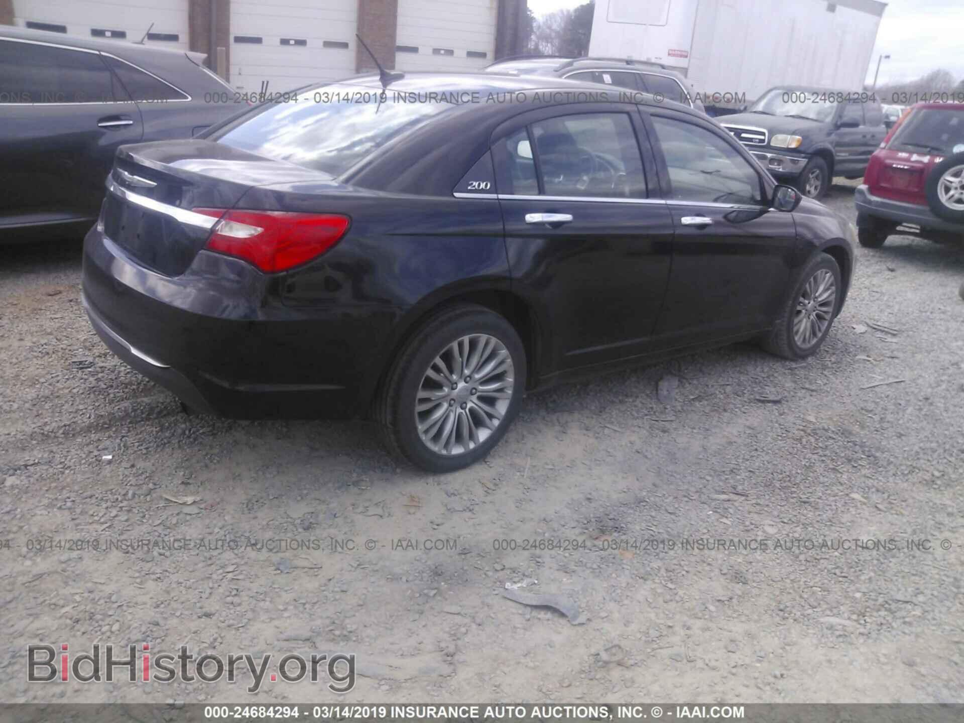 2012 CHRYSLER 200 - VIN: 1C3CCBCB2CN160356 - Фото 4
