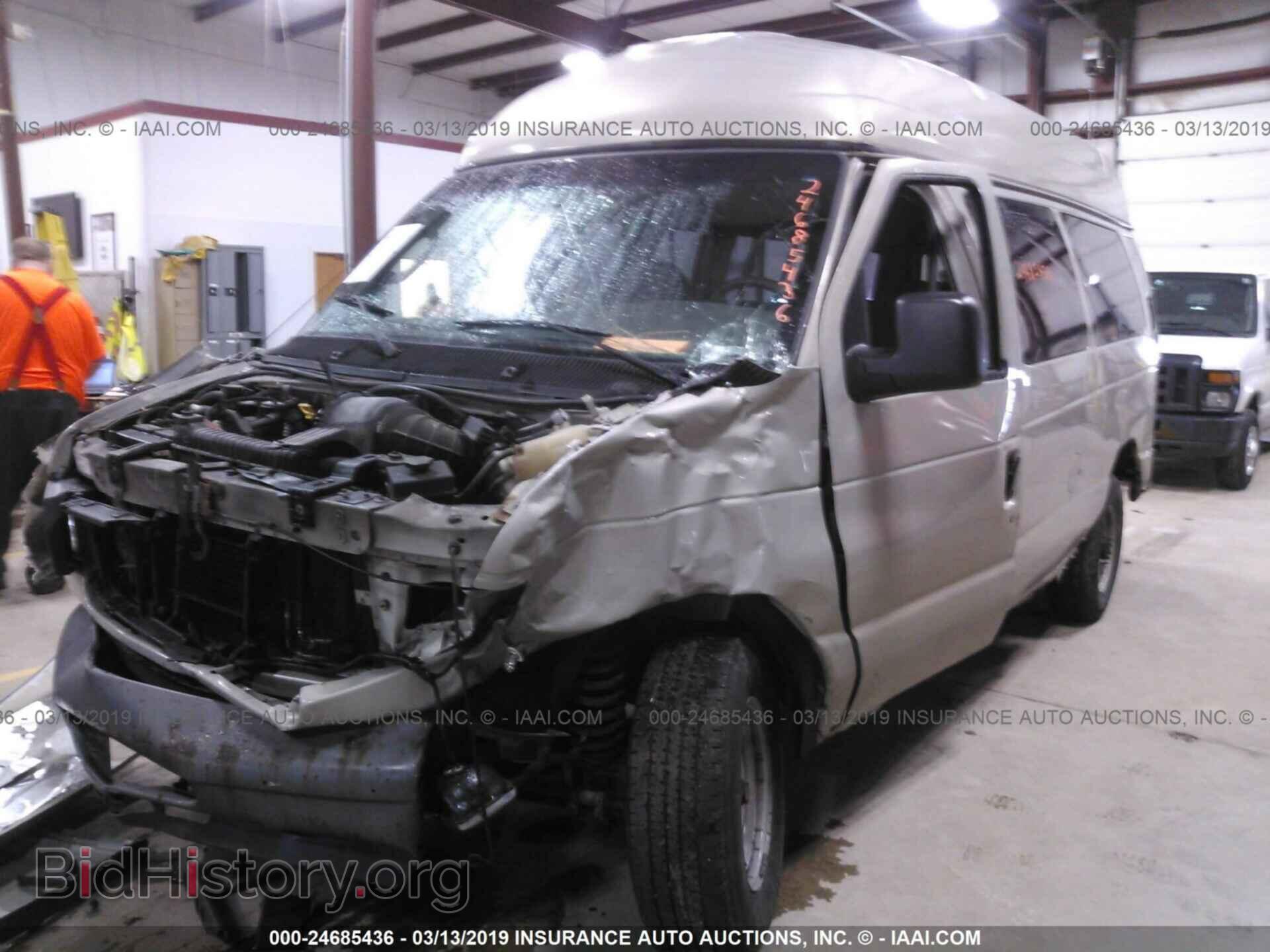 2006 FORD ECONOLINE - VIN: 1FBSS31L36DA96922 - Фото 2