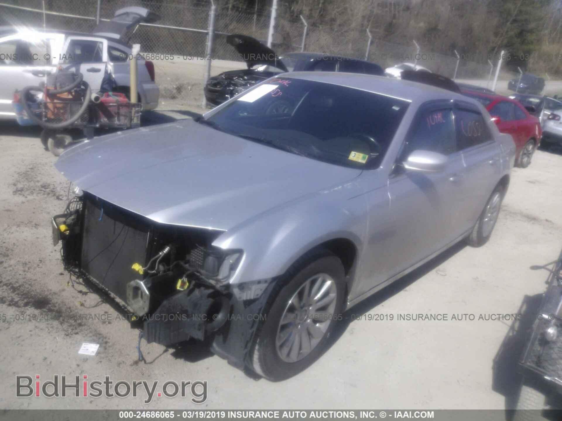 2012 CHRYSLER 300 - VIN: 2C3CCAAG1CH108430 - Photo 2
