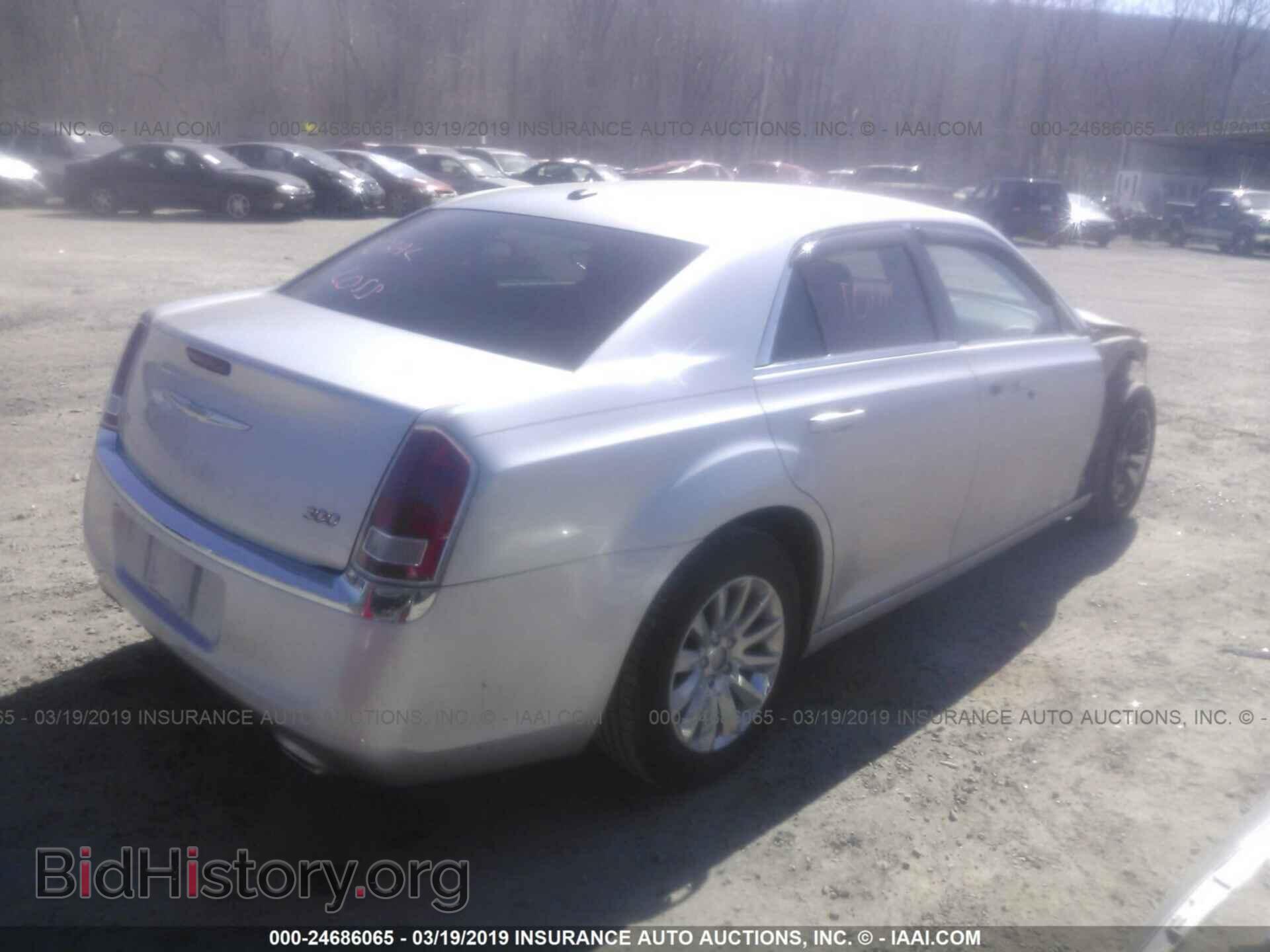 2012 CHRYSLER 300 - VIN: 2C3CCAAG1CH108430 - Photo 4