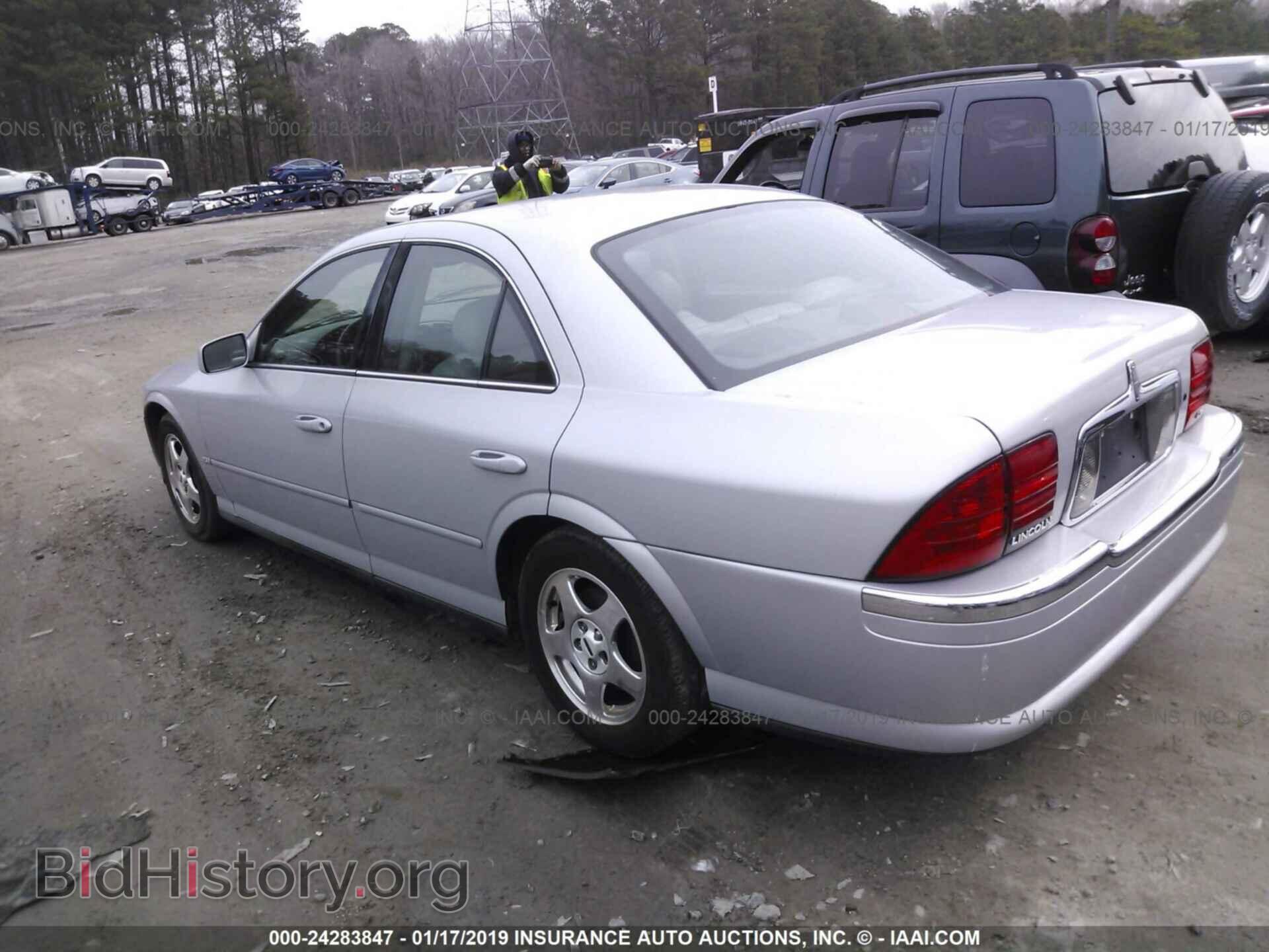 Фотография 1LNHM86S9YY795458 - LINCOLN LS 2000