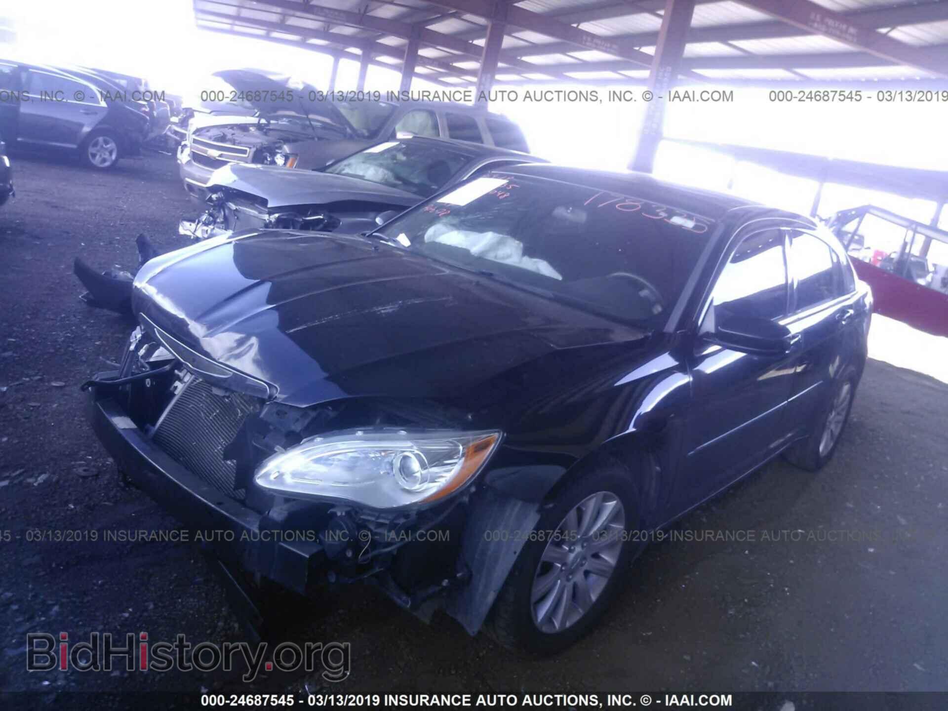 2013 CHRYSLER 200 - VIN: 1C3CCBBG6DN660048 - Photo 2