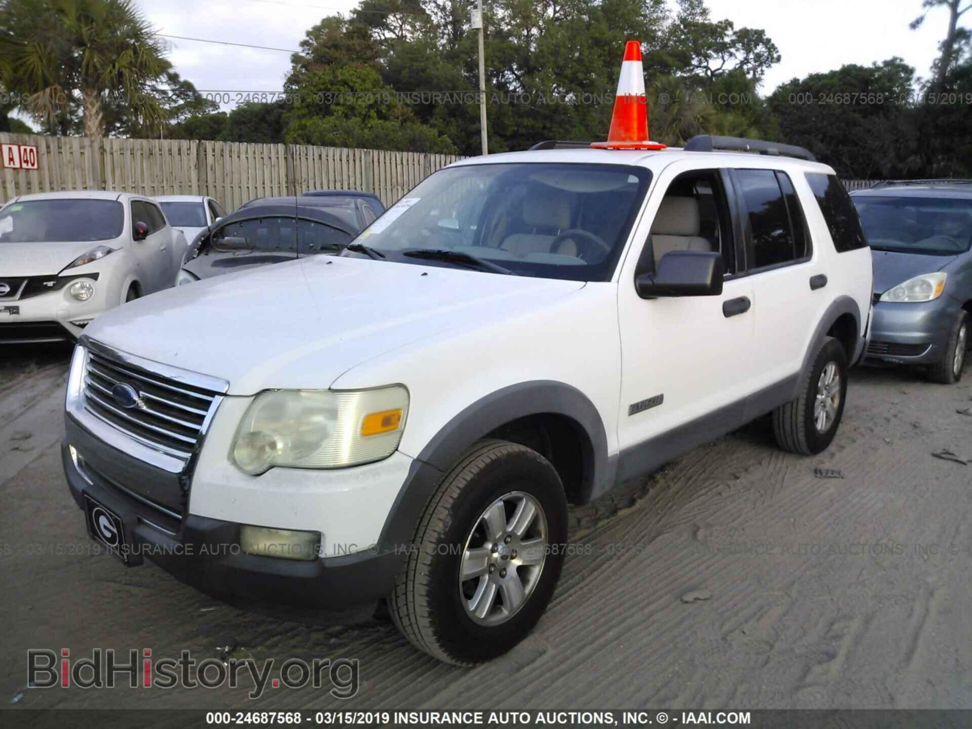 2006 FORD EXPLORER - VIN: 1FMEU63E26UB43176 - Фото 2
