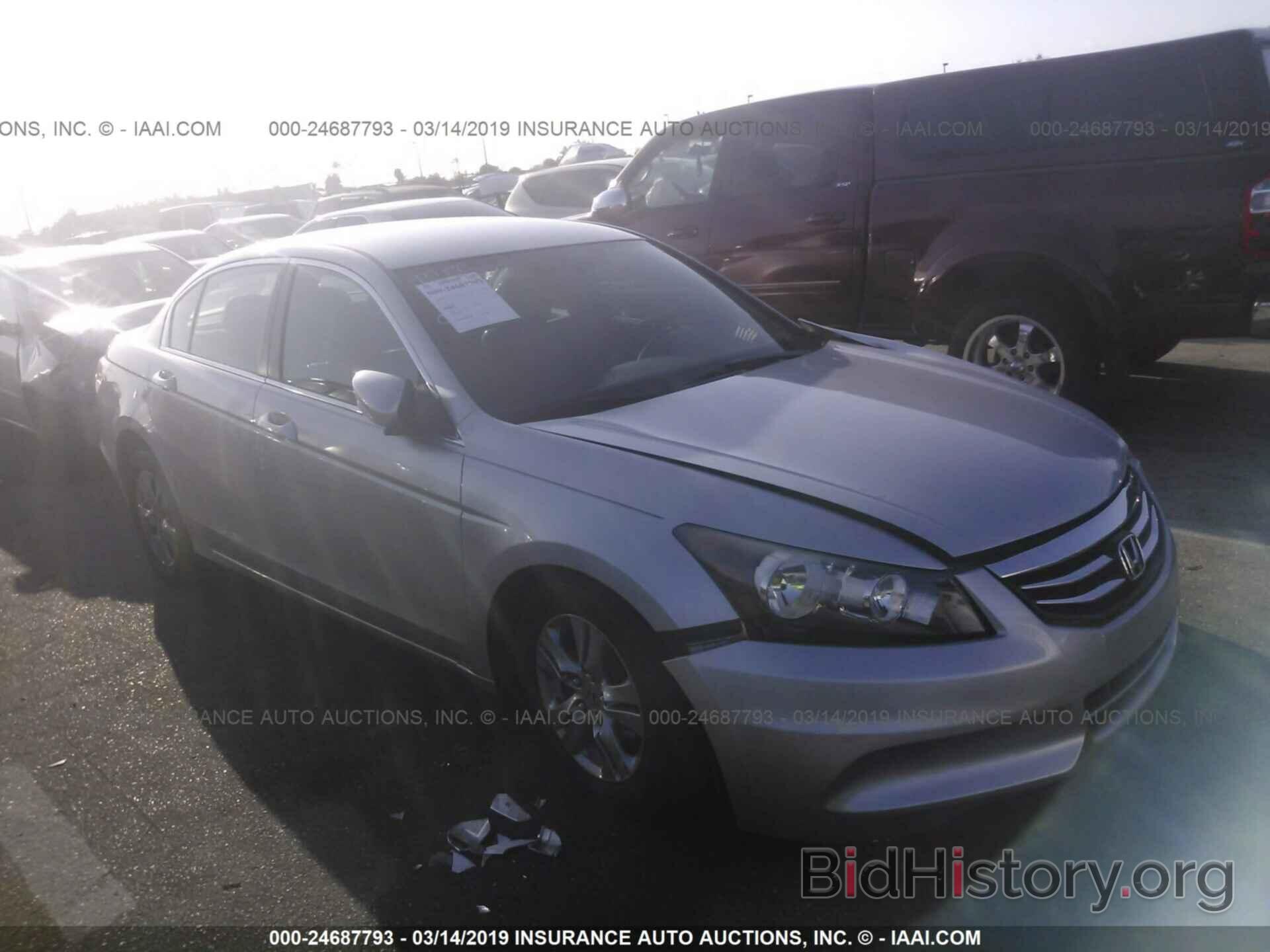 Photo 1HGCP2F64BA150188 - HONDA ACCORD 2011