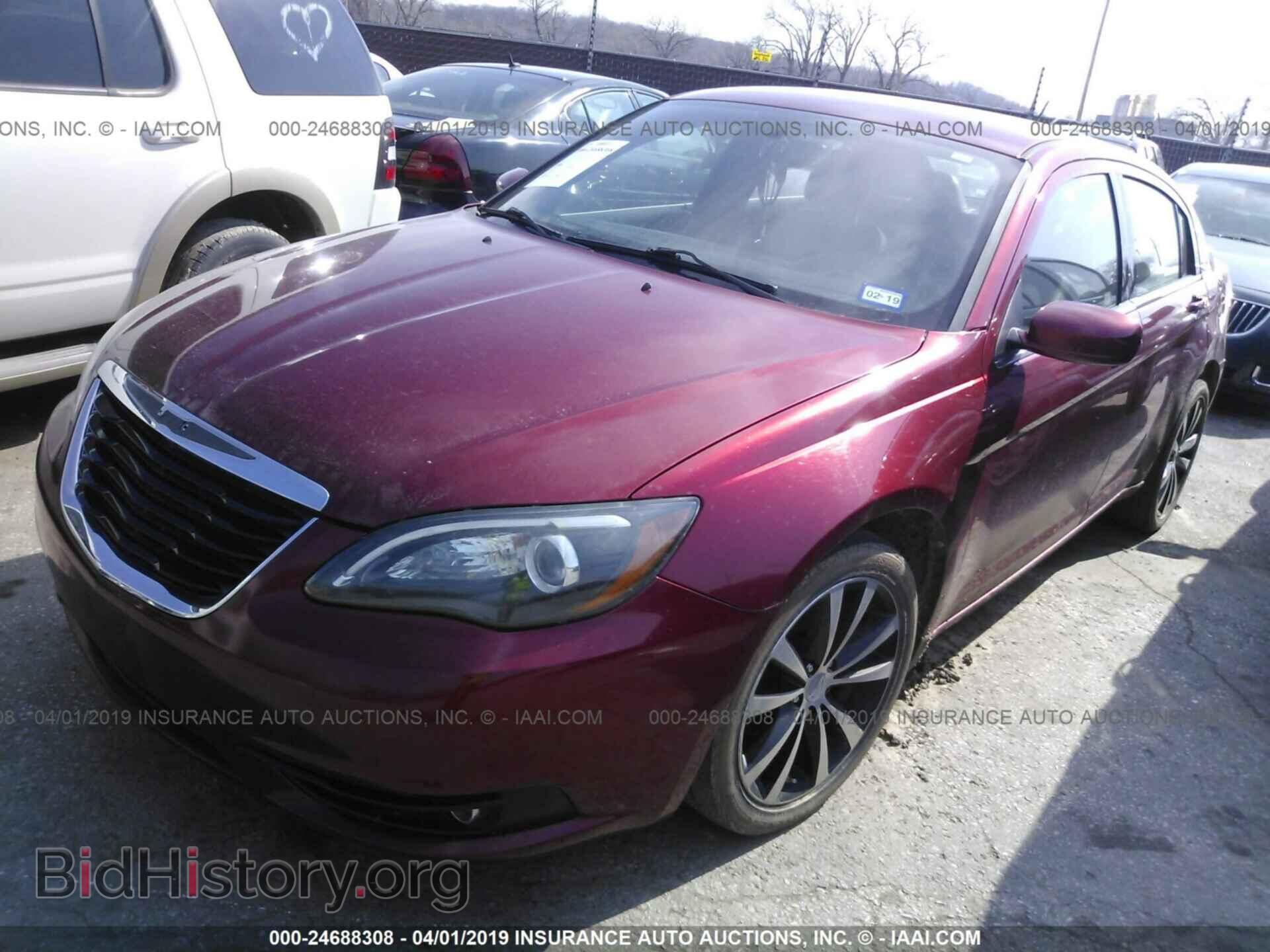 2013 CHRYSLER 200 - VIN: 1C3CCBCG9DN528867 - Photo 2