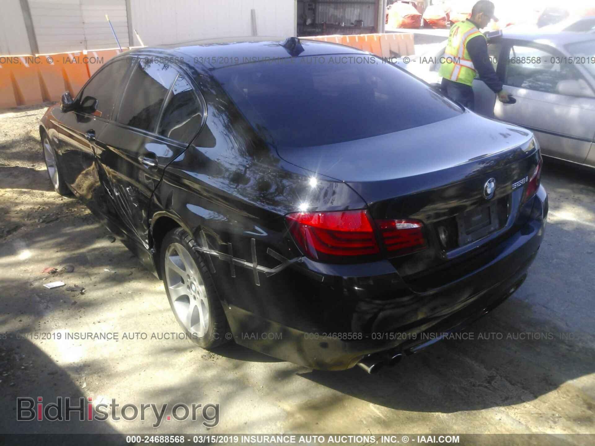 2012 BMW 528 - VIN: WBAXG5C57CDX02471 - Фото 3