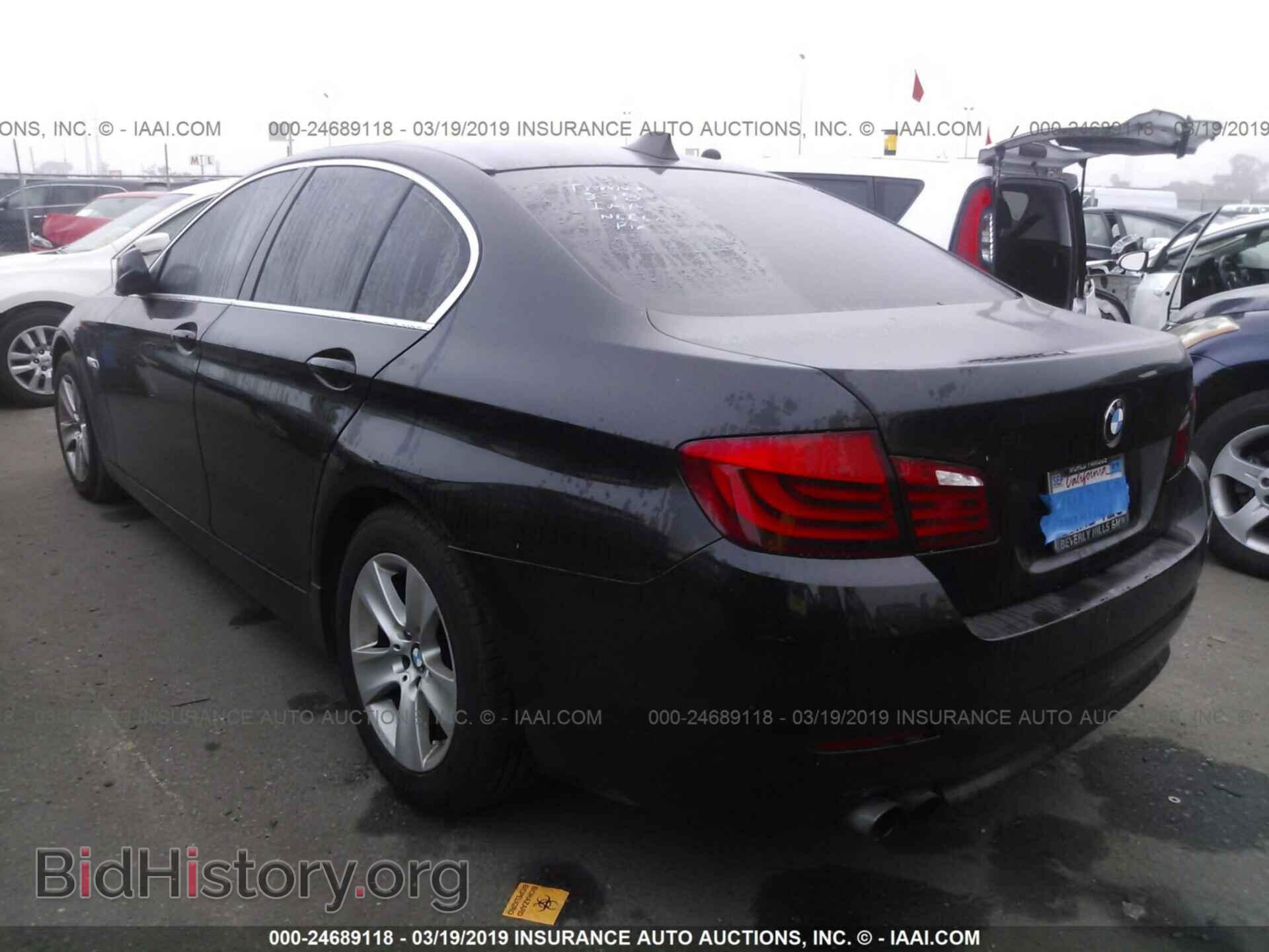 2011 BMW 528 - VIN: WBAFR1C52BC737518 - Фото 3