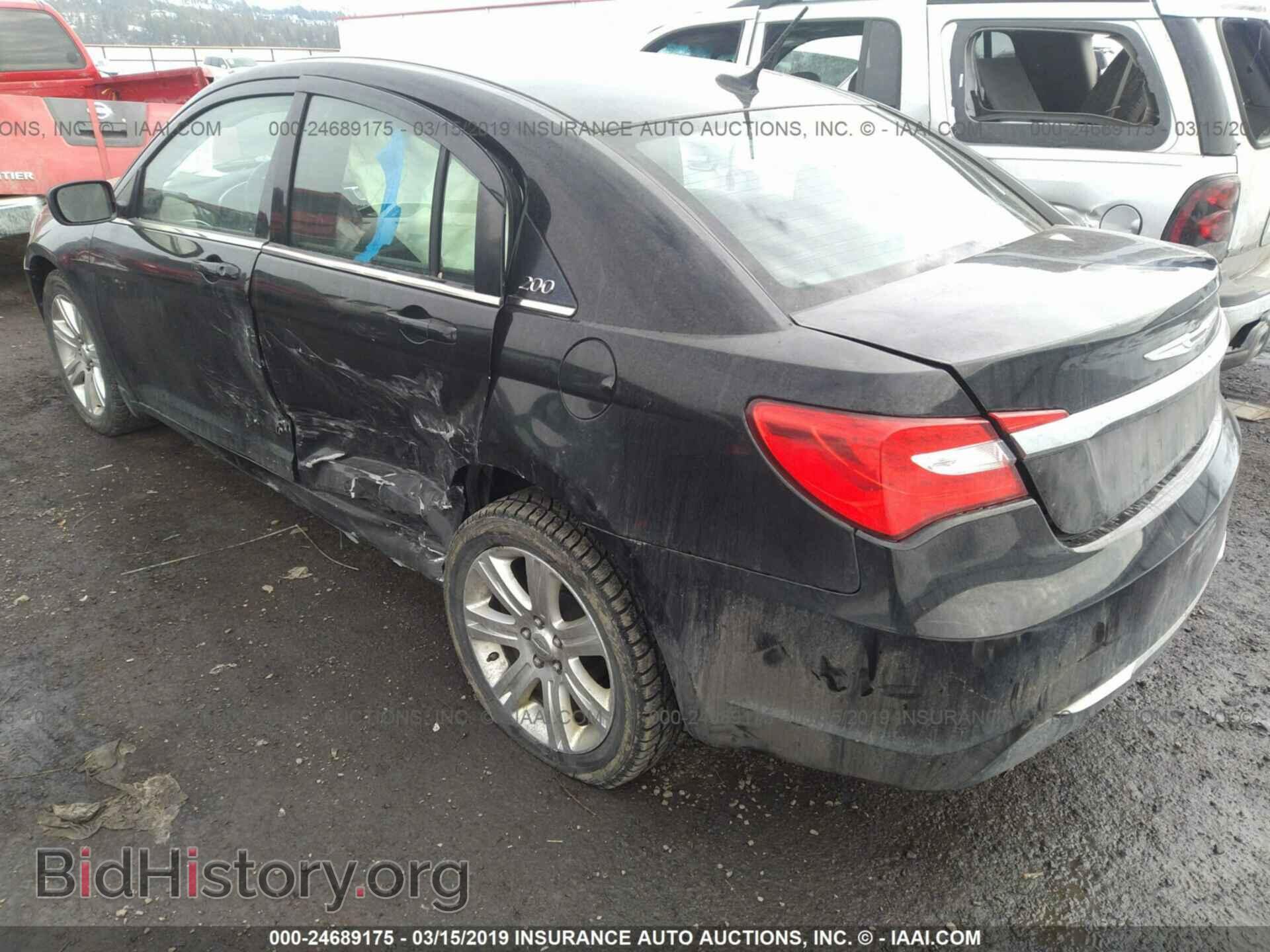 2011 CHRYSLER 200 - VIN: 1C3BC1FB4BN626403 - Photo 3