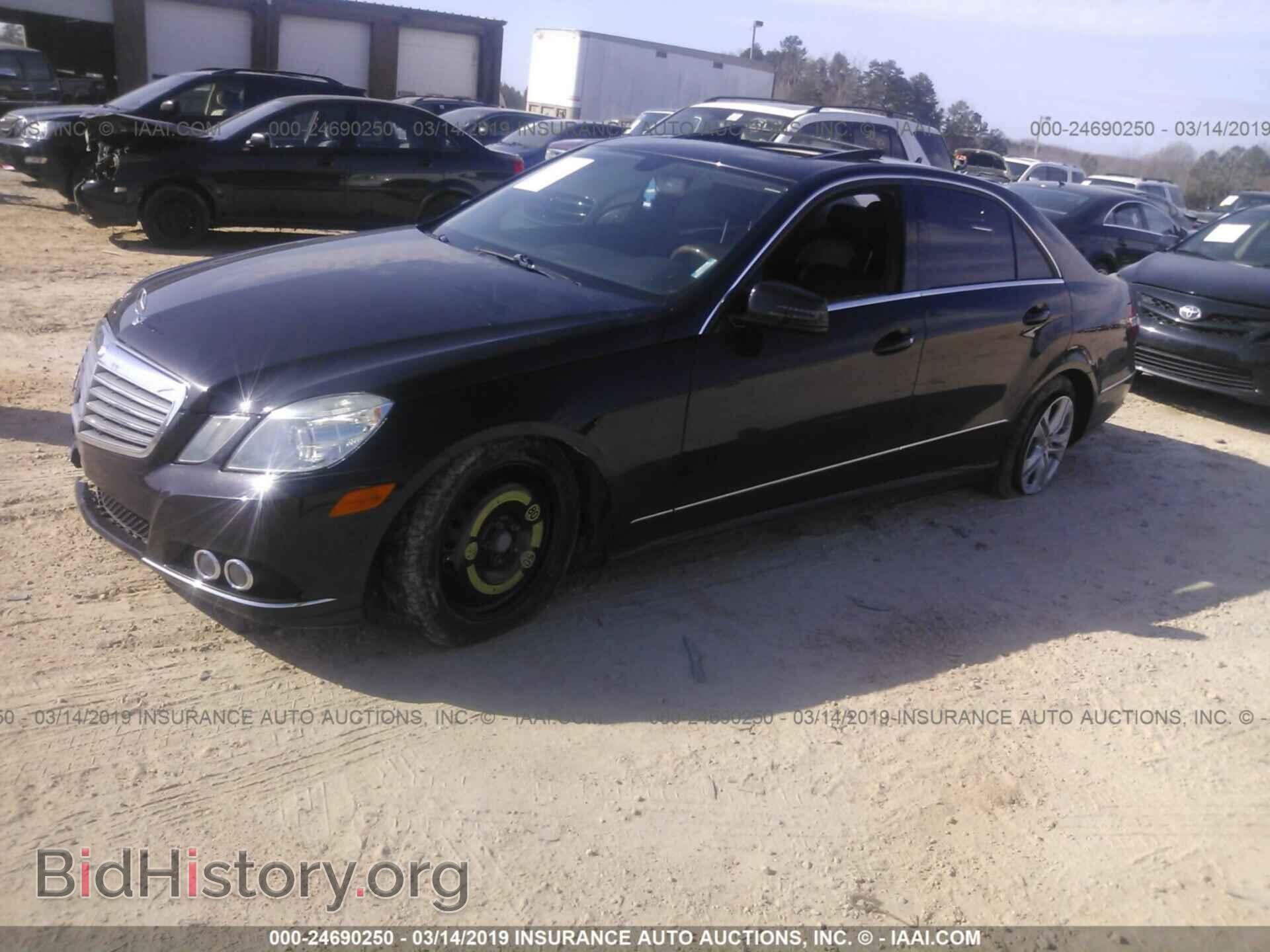 2011 MERCEDES-BENZ E-CLASS - VIN: WDDHF8HB7BA460636 - Фото 2
