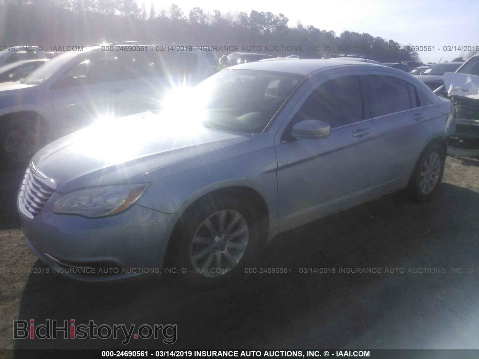 2013 CHRYSLER 200 - VIN: 1C3CCBBB1DN629178 - Photo 2