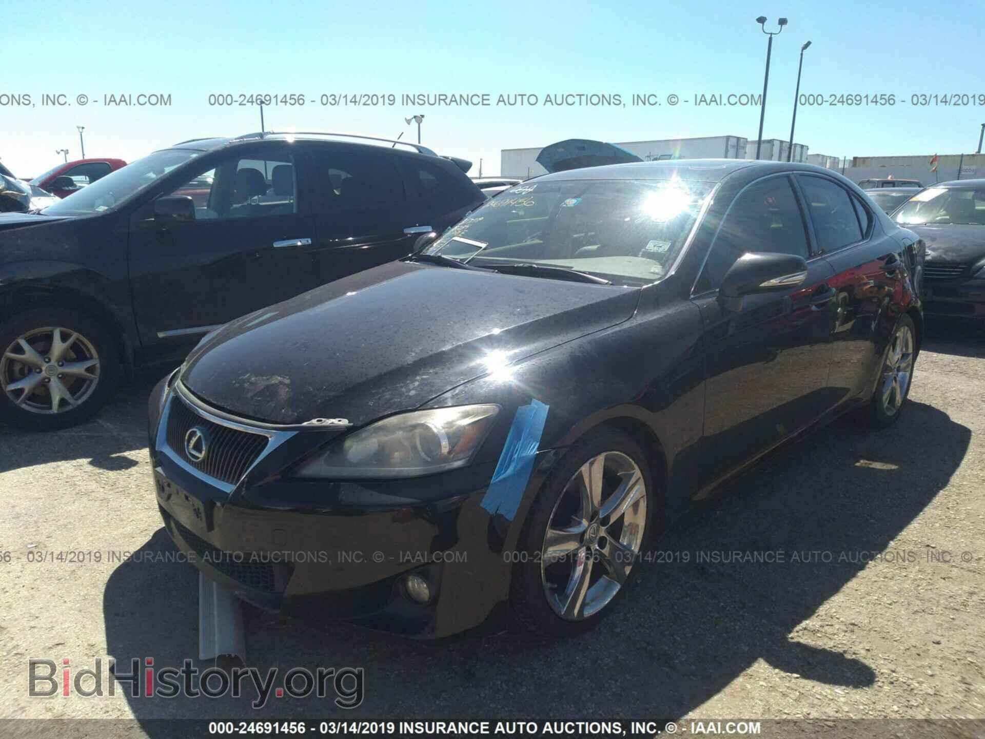 2011 LEXUS IS - VIN: JTHBF5C28B5141839 - Photo 2