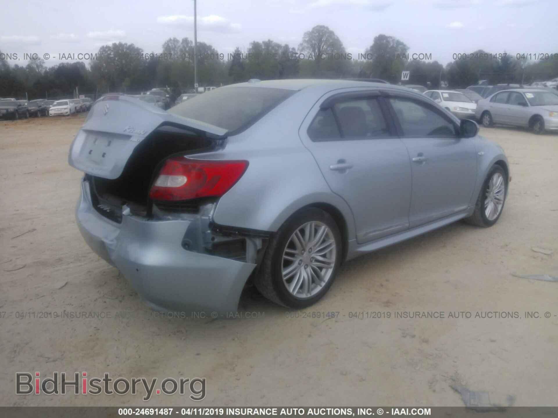 2012 SUZUKI KIZASHI - VIN: JS2RF9A85C6101007 - Photo 4