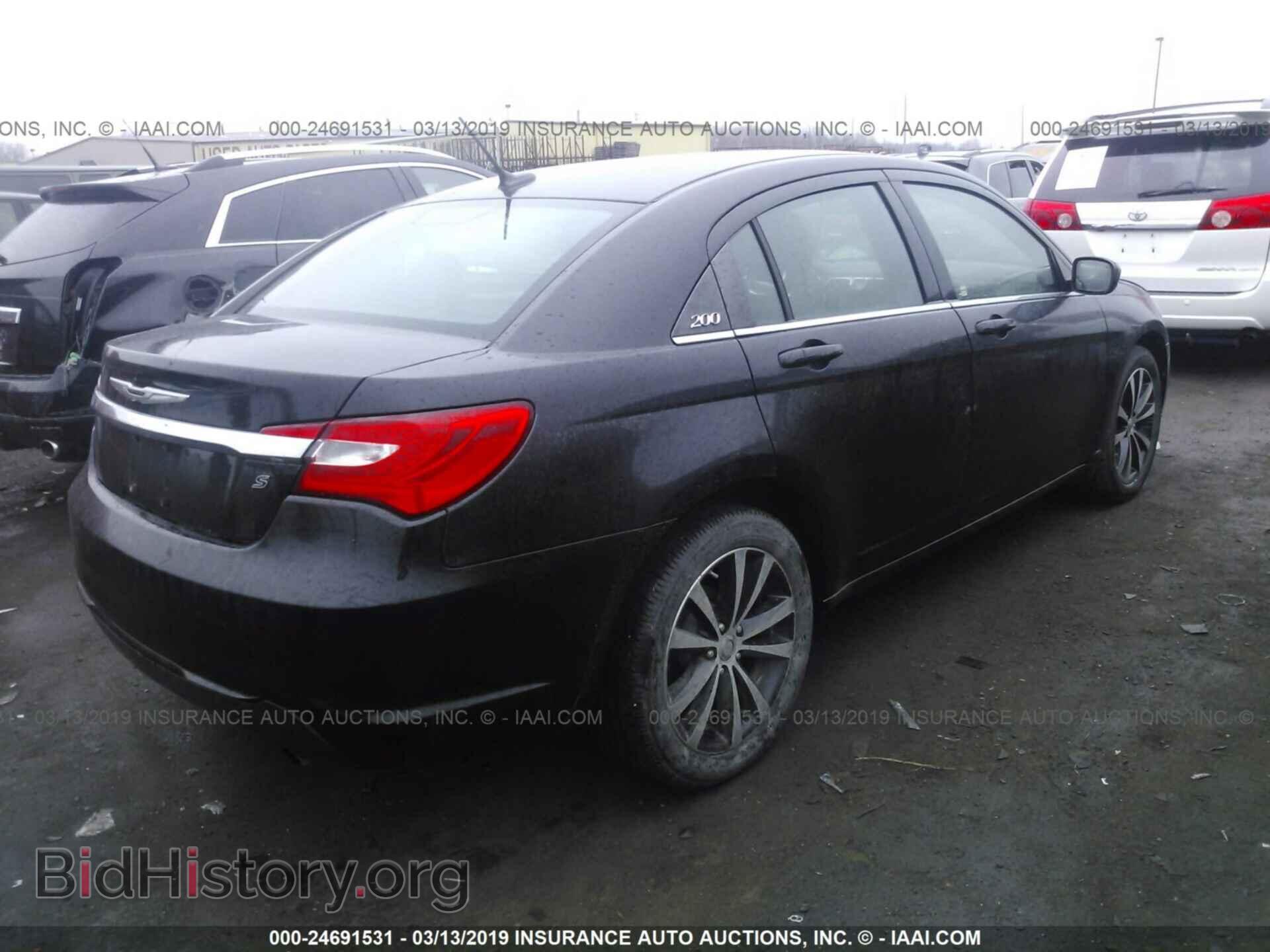 2013 CHRYSLER 200 - VIN: 1C3CCBBB4DN570563 - Photo 4