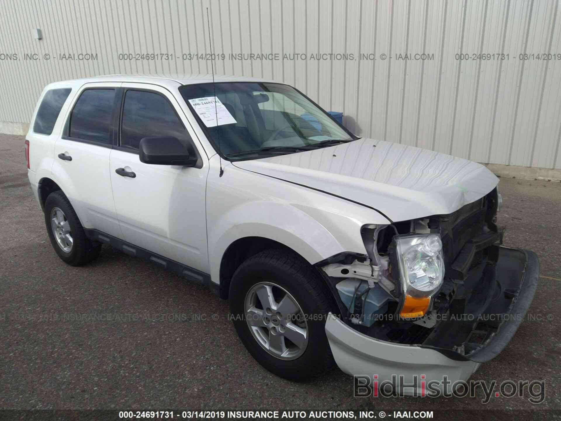 Photo 1FMCU0C73BKB78658 - FORD ESCAPE 2011