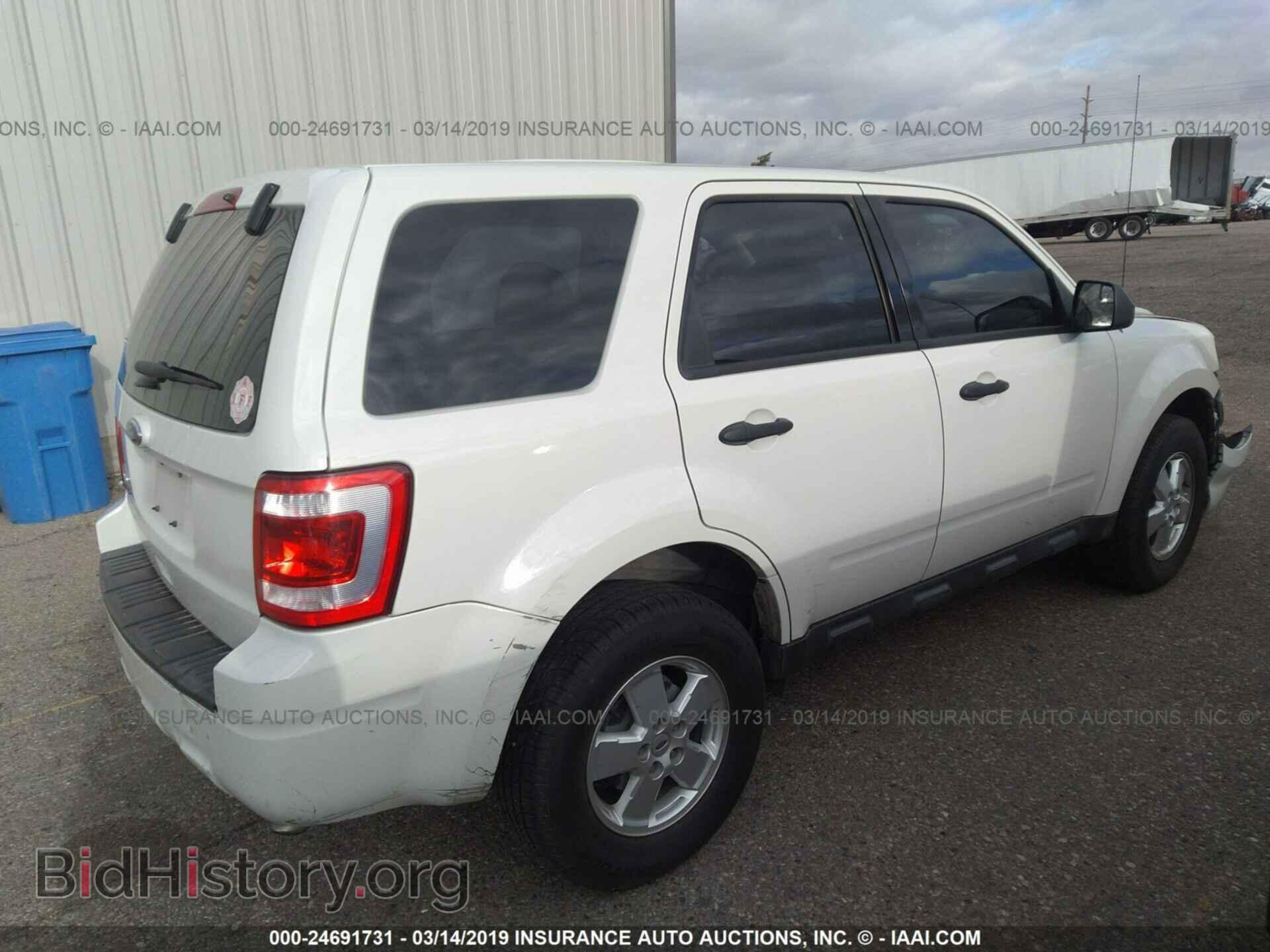 2011 FORD ESCAPE - VIN: 1FMCU0C73BKB78658 - Фото 4
