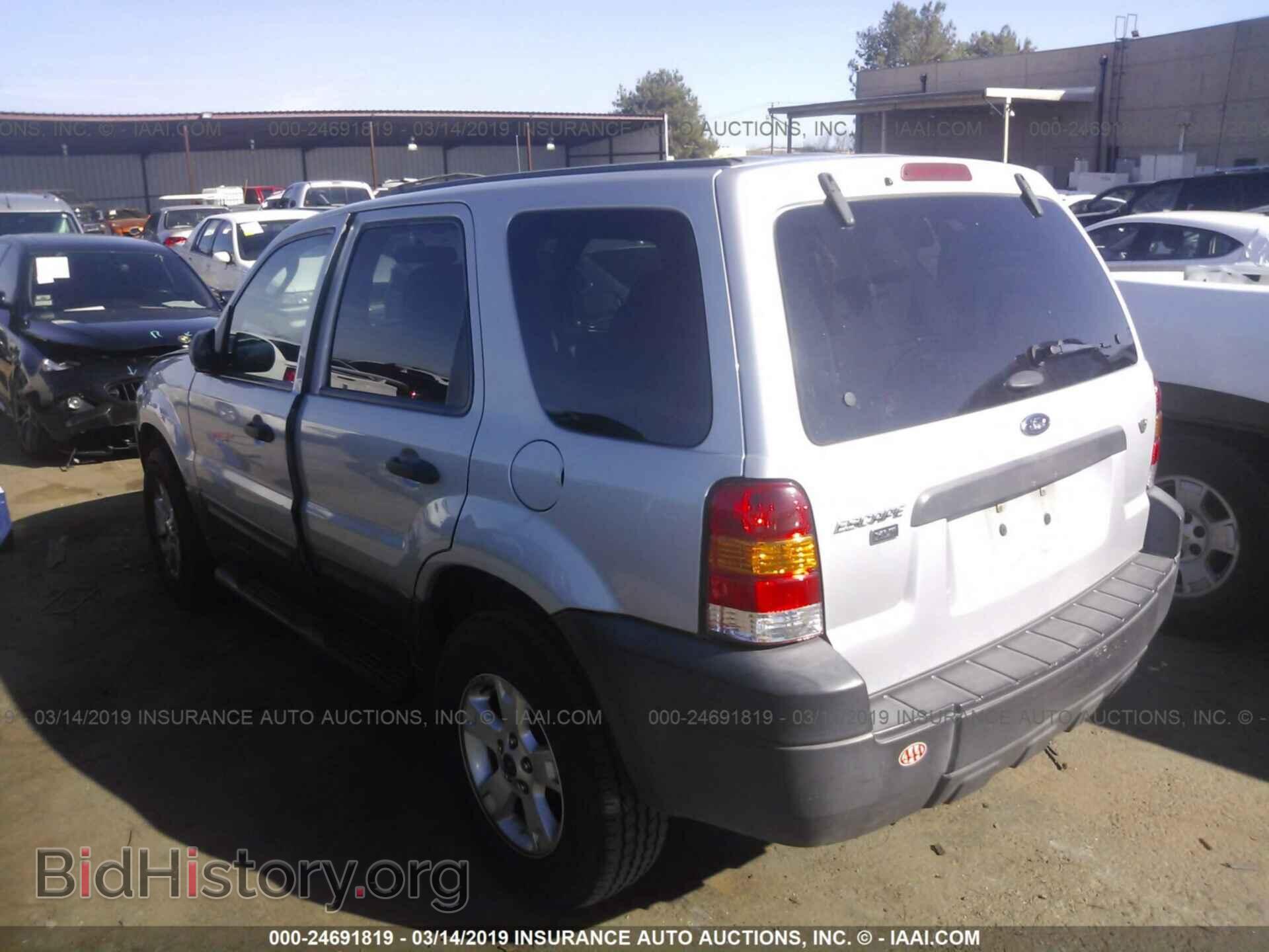 2005 FORD ESCAPE - VIN: 1FMYU03165KB65098 - Фото 3