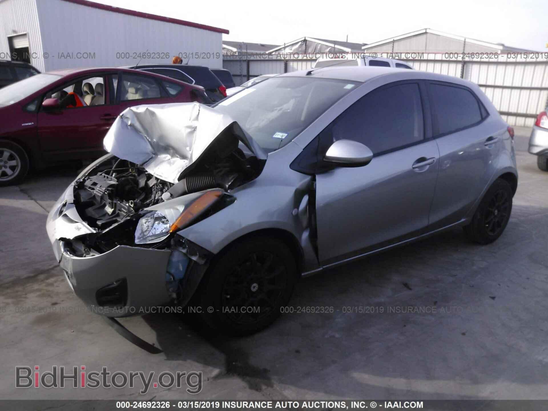 2013 MAZDA MAZDA2 - VIN: JM1DE1KYXD0156256 - Фото 2