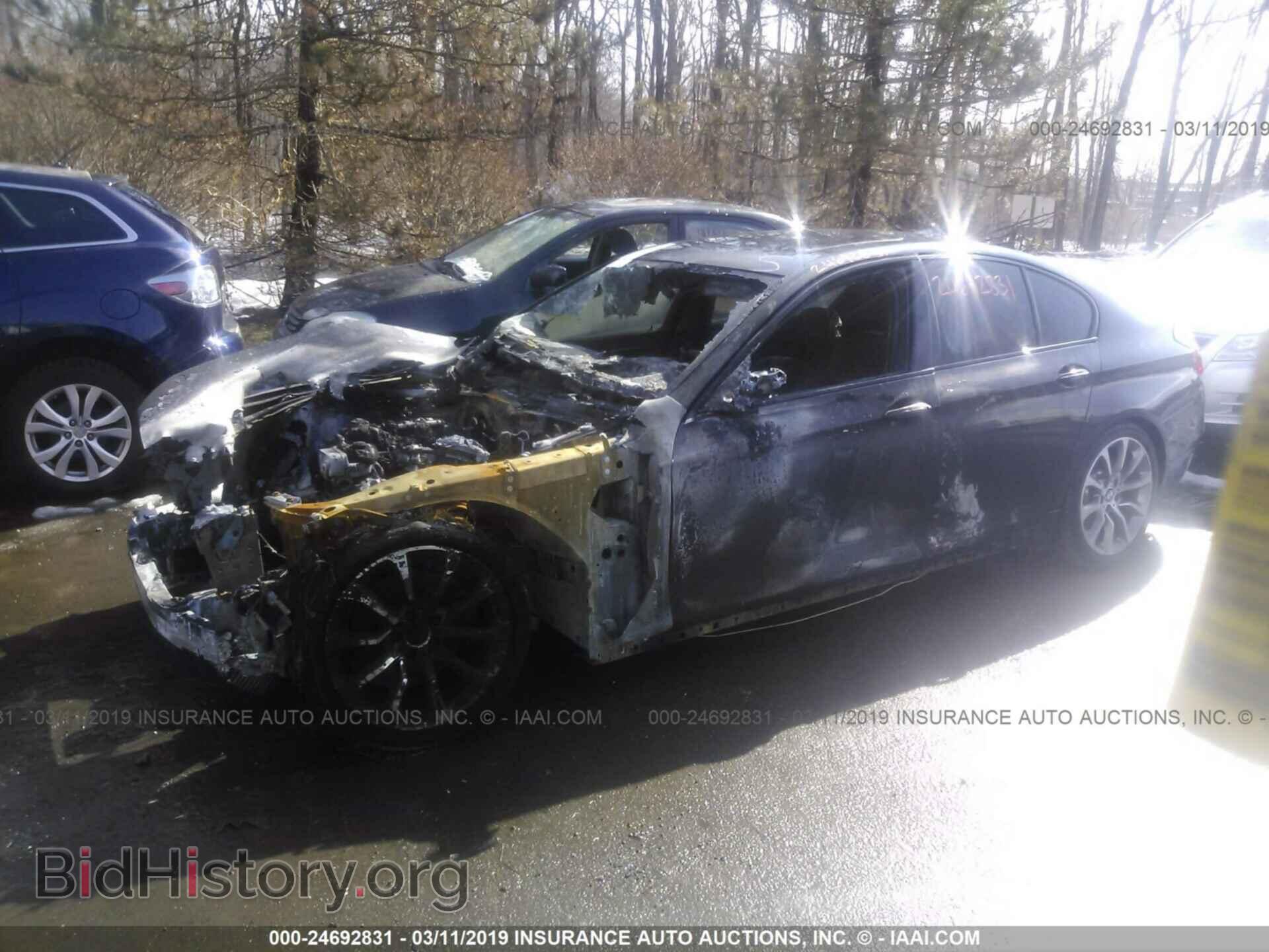 2016 BMW 528 - VIN: WBA5A7C59GG148939 - Фото 2
