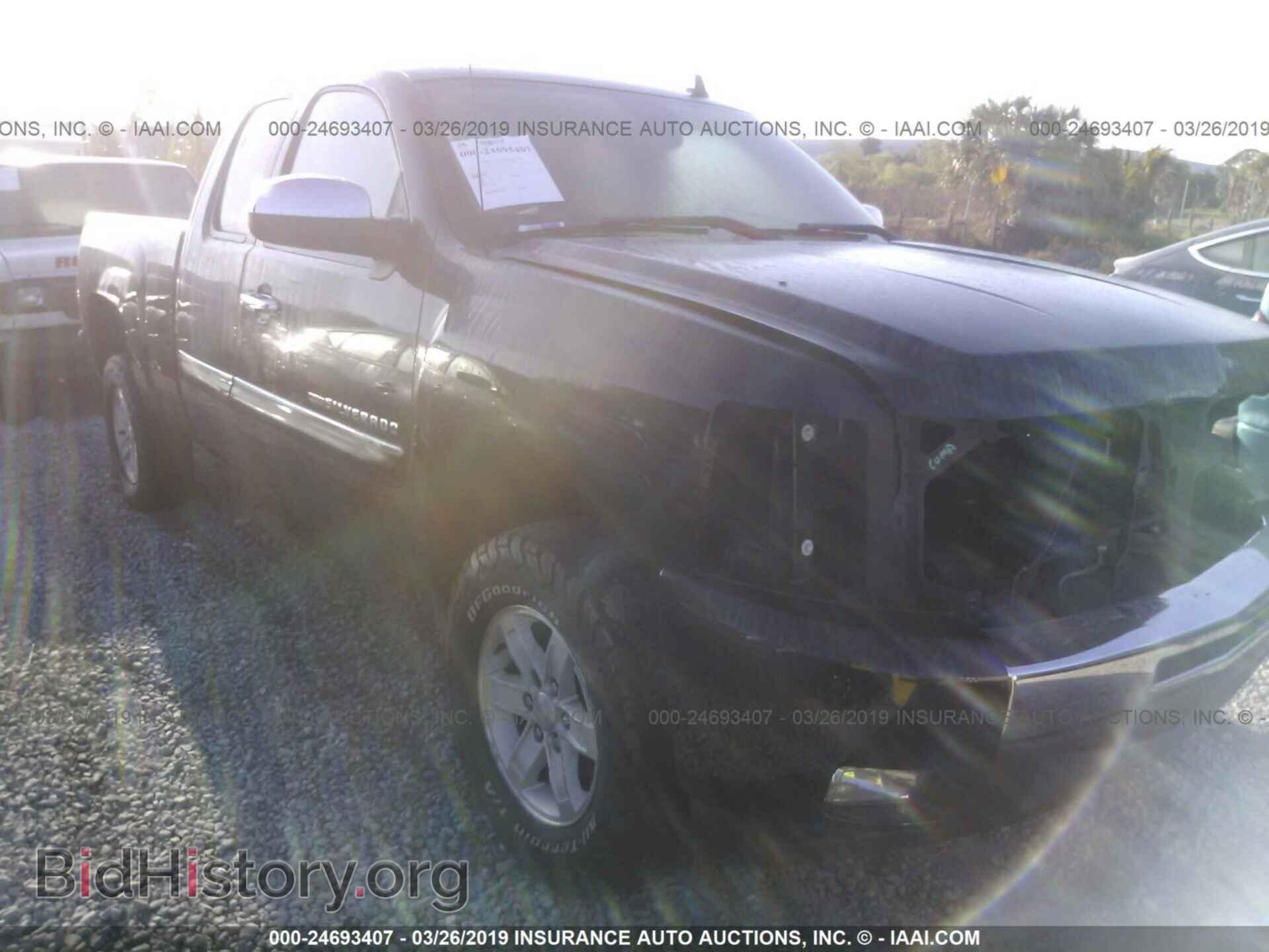 Фотография 1GCRCSE03BZ228799 - Chevrolet Silverado 2011