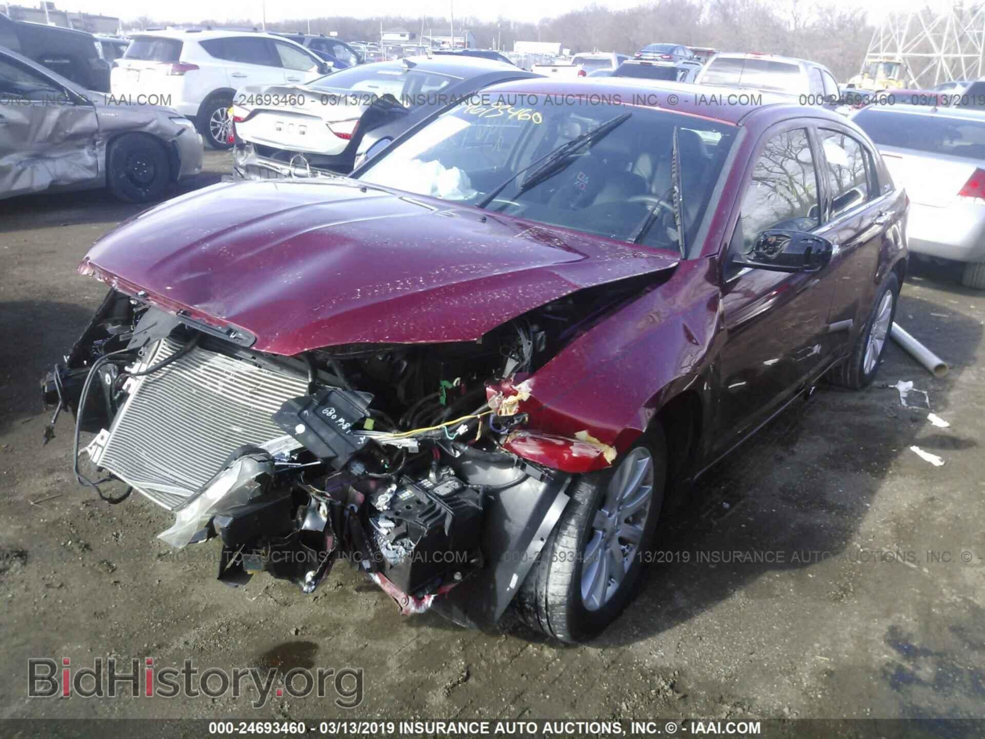 2014 CHRYSLER 200 - VIN: 1C3CCBCG0EN180037 - Фото 2