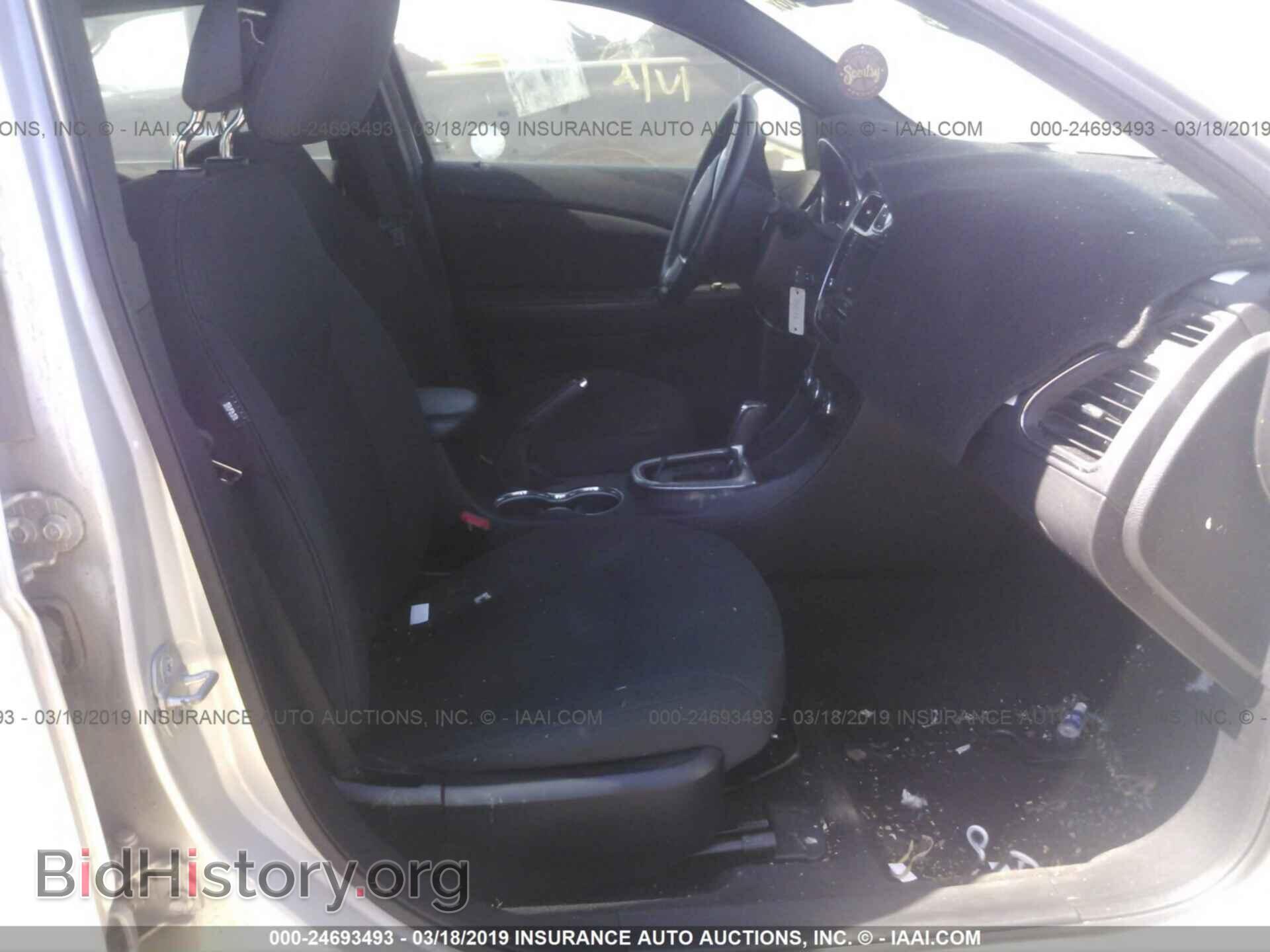 2012 CHRYSLER 200 - VIN: 1C3CCBBG3CN139657 - Фото 5
