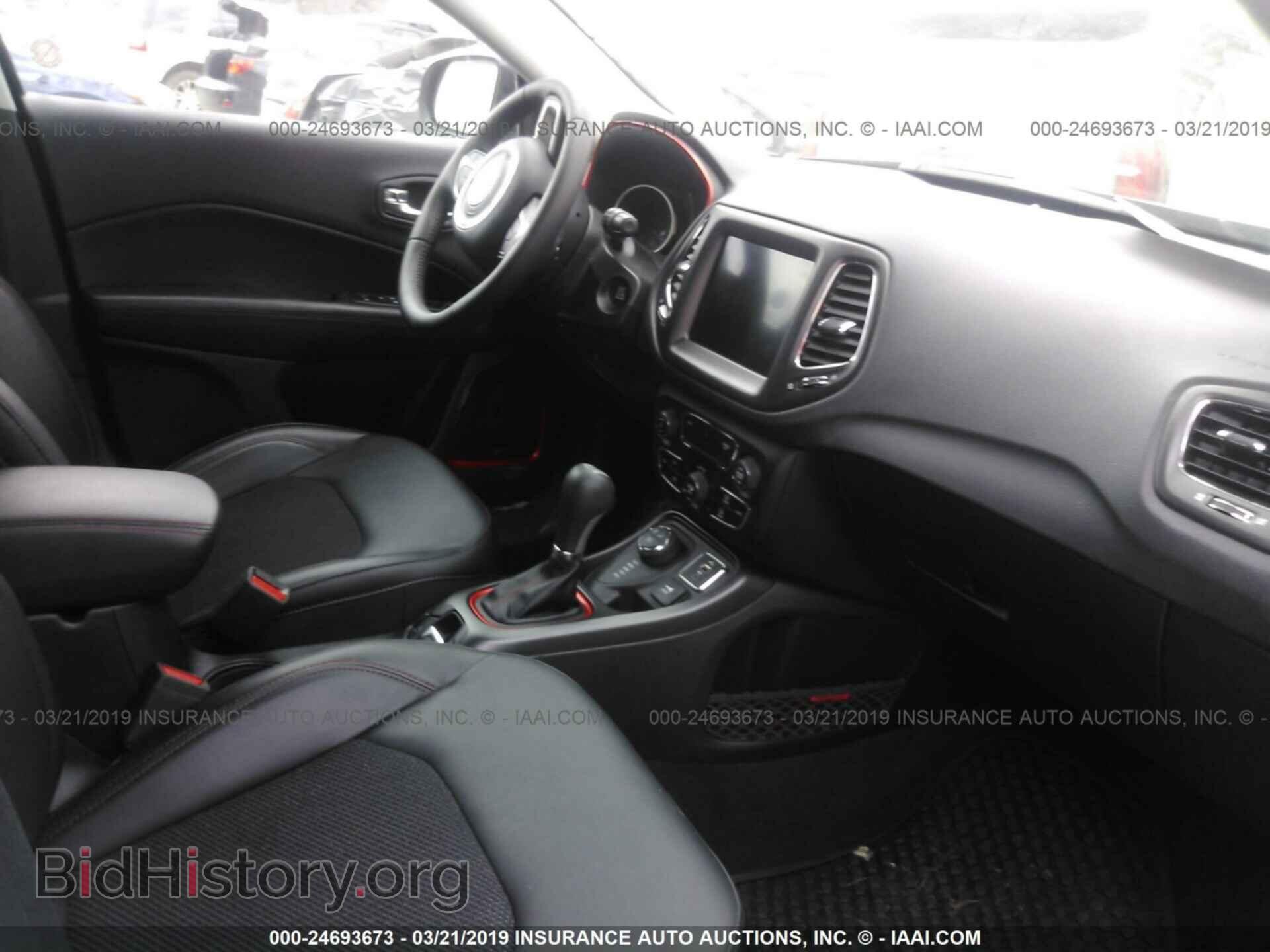 2018 JEEP COMPASS - VIN: 3C4NJDDB0JT371847 - Фото 5