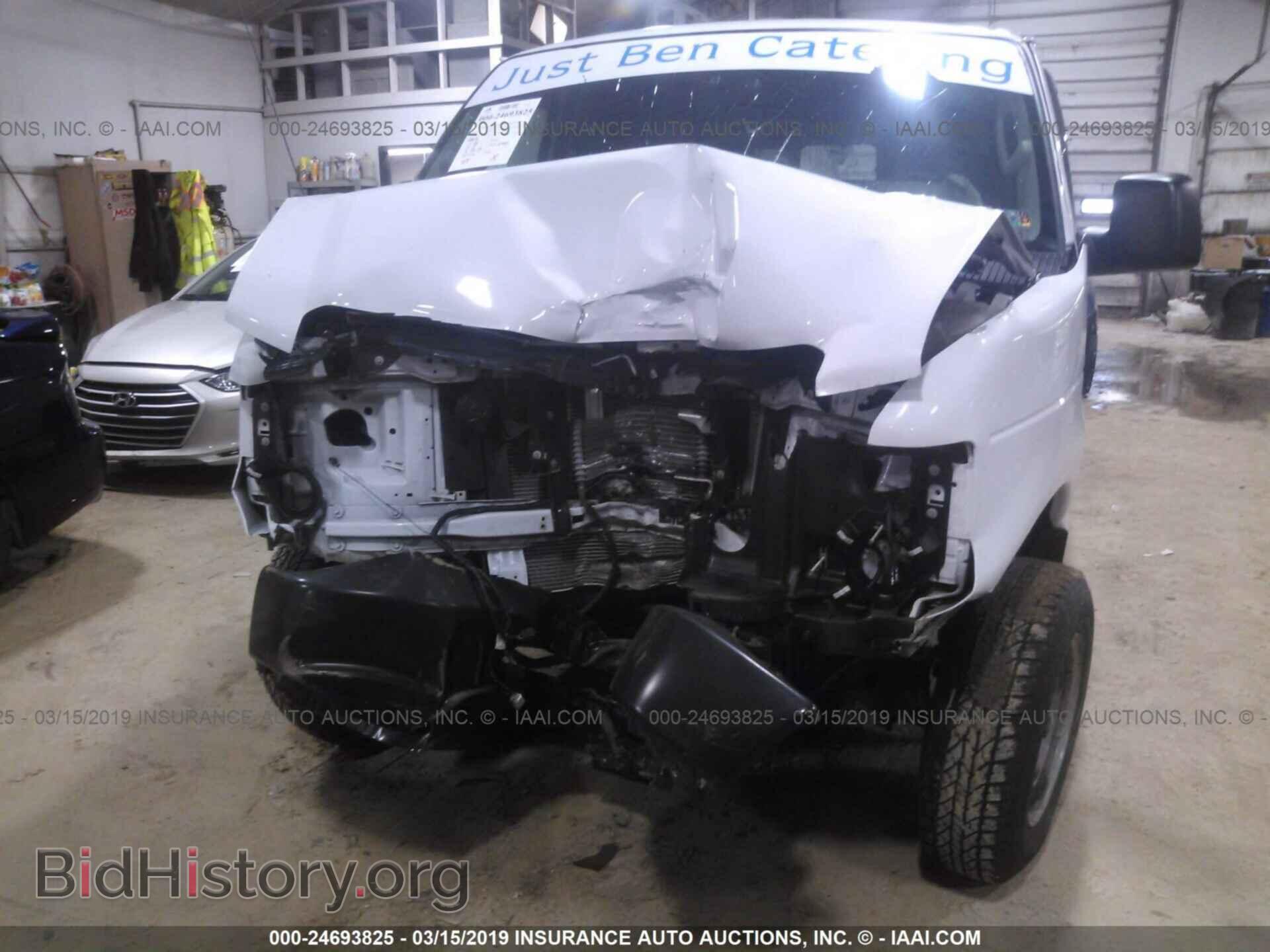 2010 FORD ECONOLINE - VIN: 1FTNE1EW7ADA73242 - Фото 6