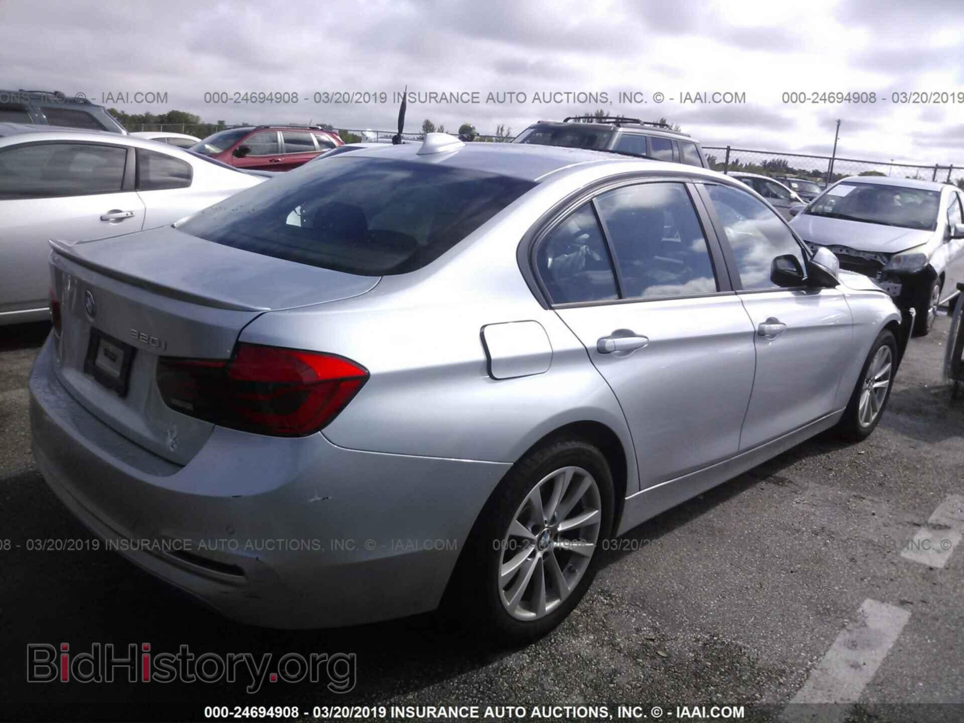 2016 BMW 320 - VIN: WBA8A9C51GK619357 - Photo 4