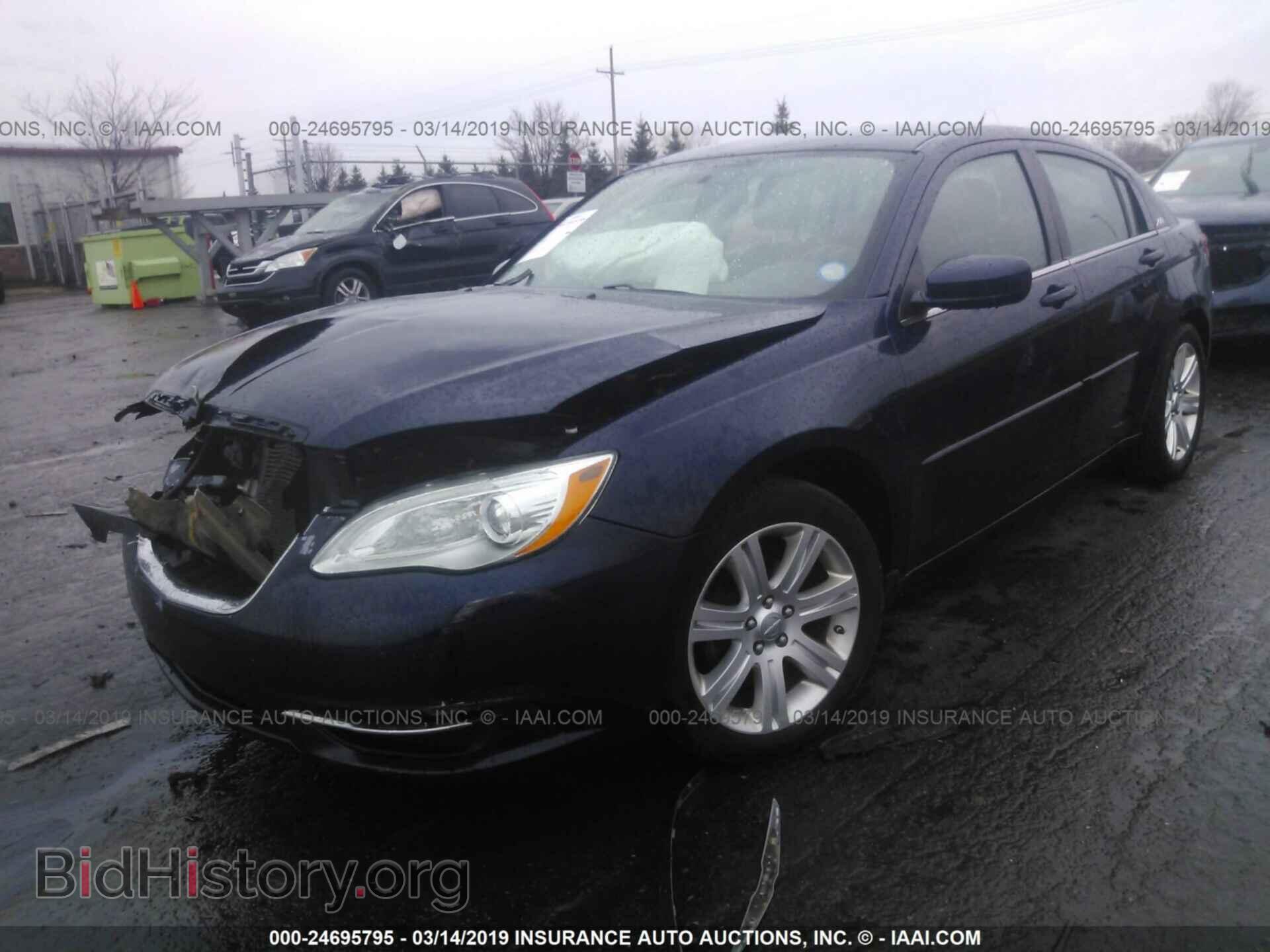 2013 CHRYSLER 200 - VIN: 1C3CCBBB8DN656118 - Photo 2