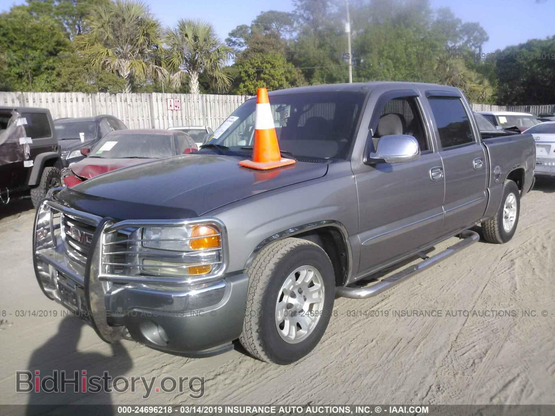 2006 GMC NEW SIERRA - VIN: 2GTEC13T461246880 - Фото 2