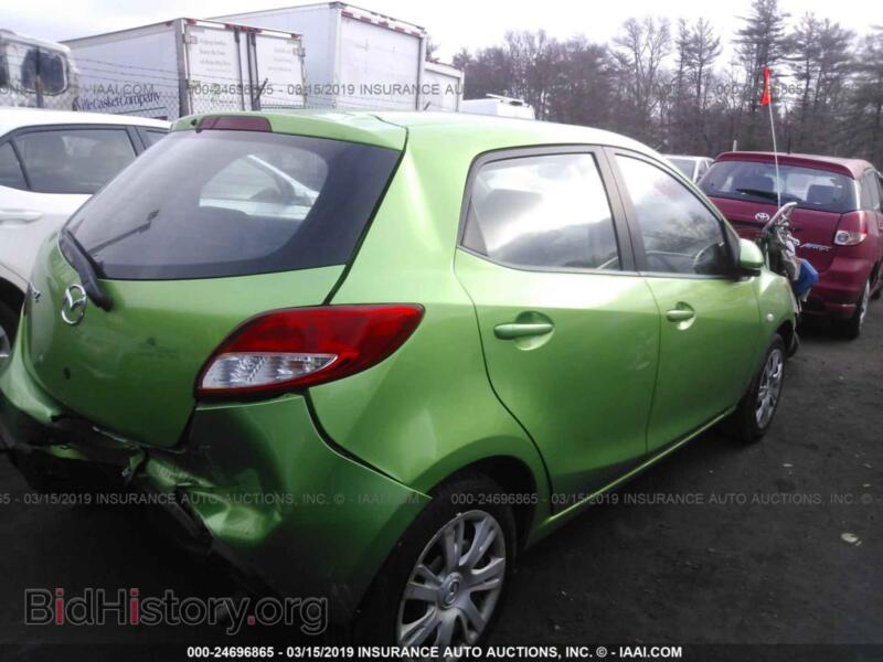 2011 Mazda MAZDA2 (VIN JM1DE1HZ6B0123932) — photo 4 of 10