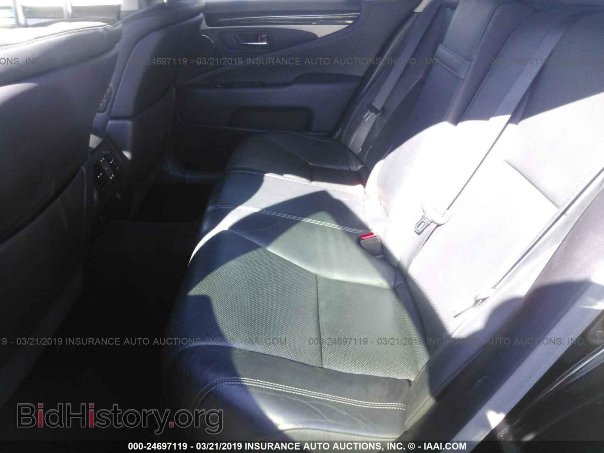 2015 LEXUS LS - VIN: JTHBL5EF9F5133795 - Photo 8
