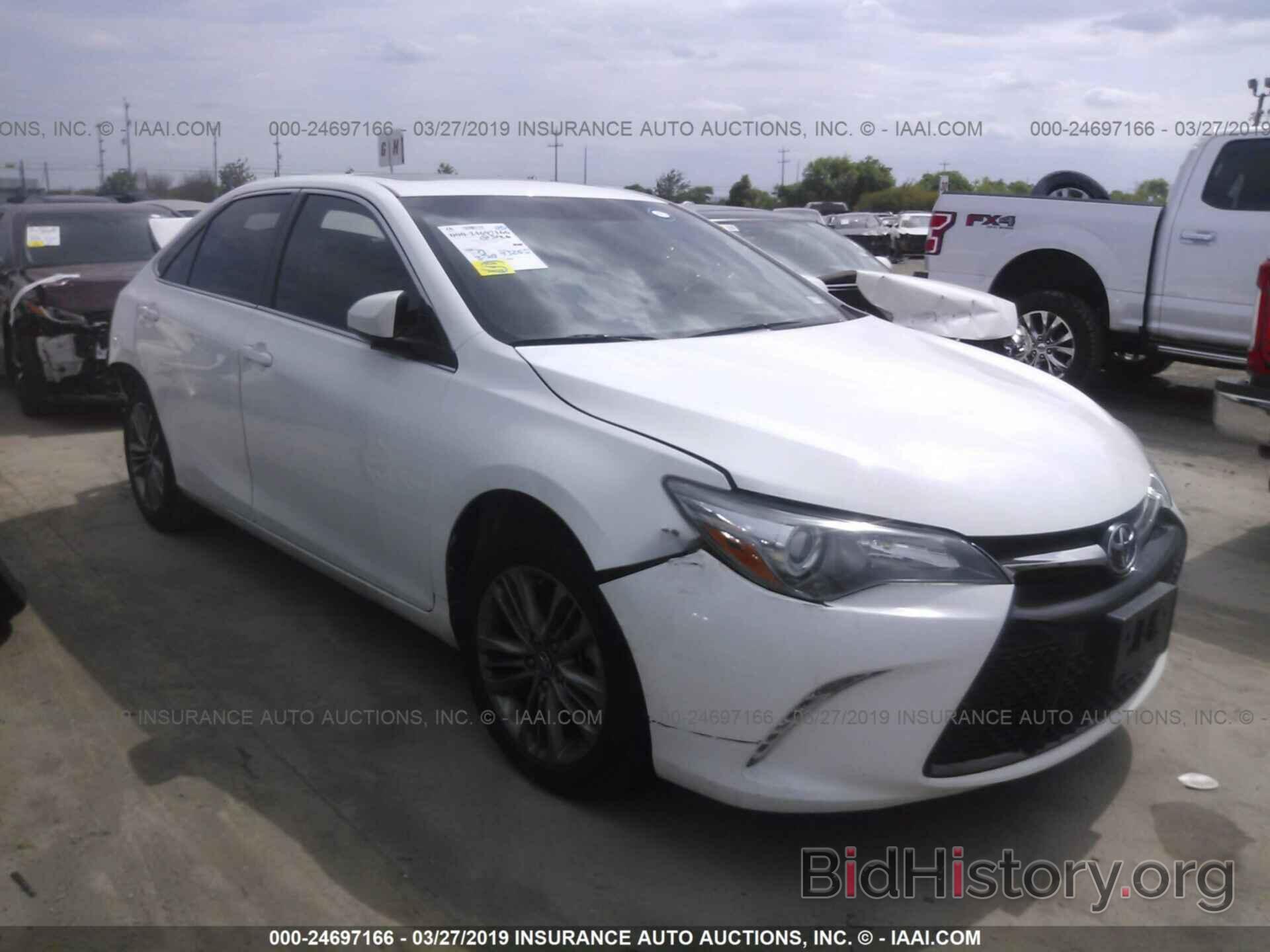 Photo 4T1BF1FK6HU380466 - TOYOTA CAMRY 2017