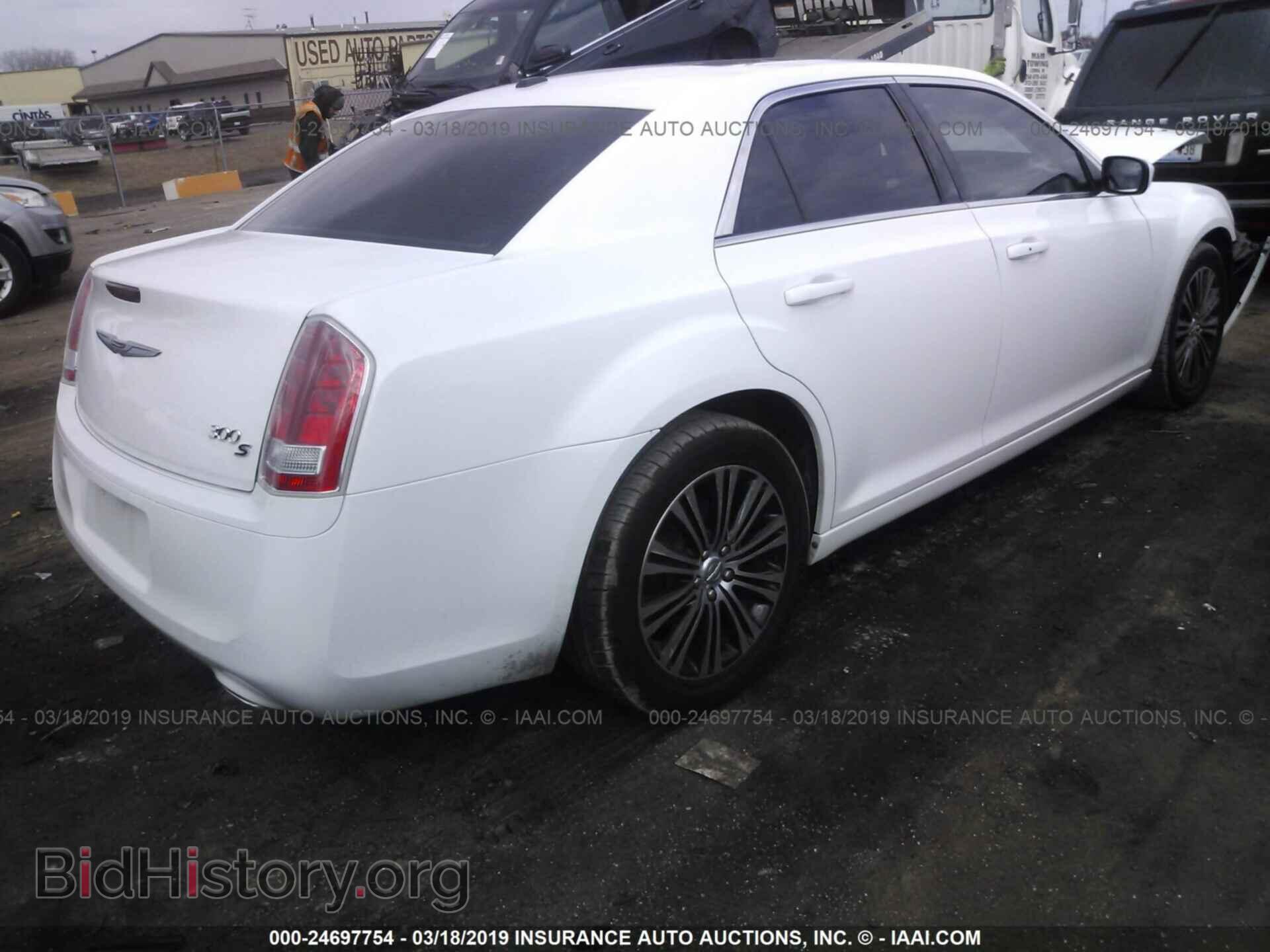 2013 CHRYSLER 300 - VIN: 2C3CCAGG0DH618972 - Фото 4