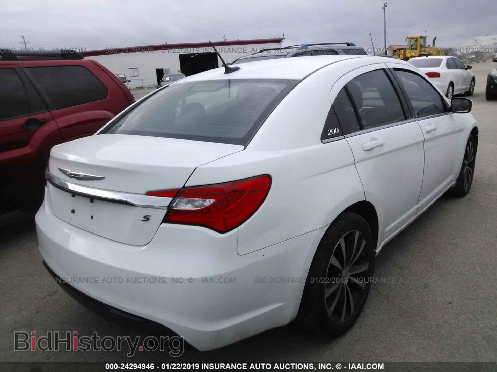 2013 CHRYSLER 200 - VIN: 1C3CCBBB4DN656827 - Фото 4