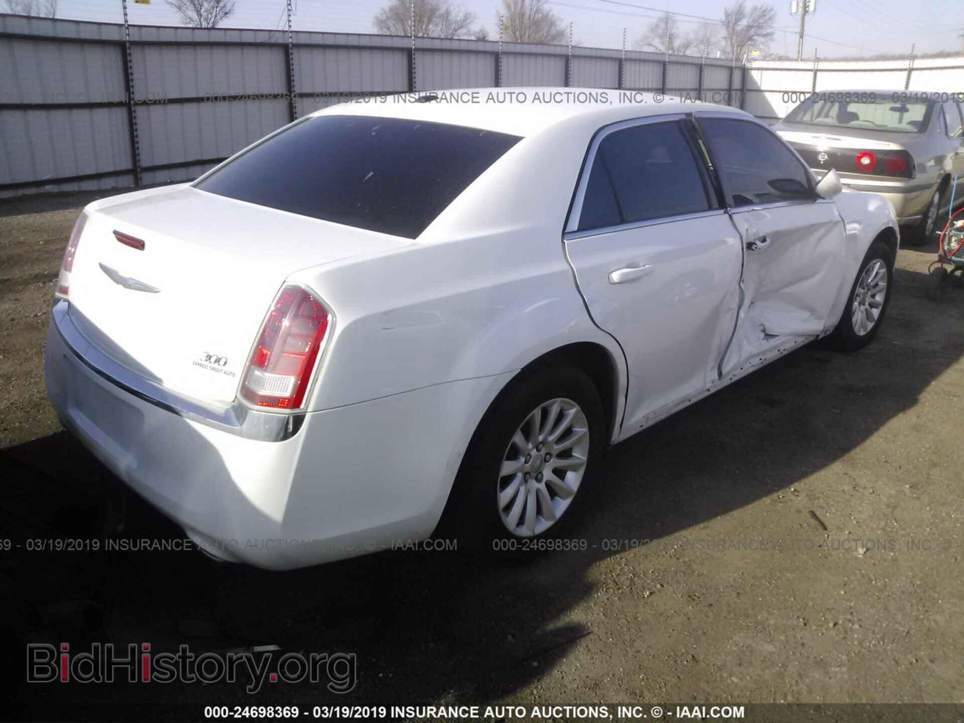 2011 CHRYSLER 300 - VIN: 2C3CA4CG9BH587456 - Фото 4